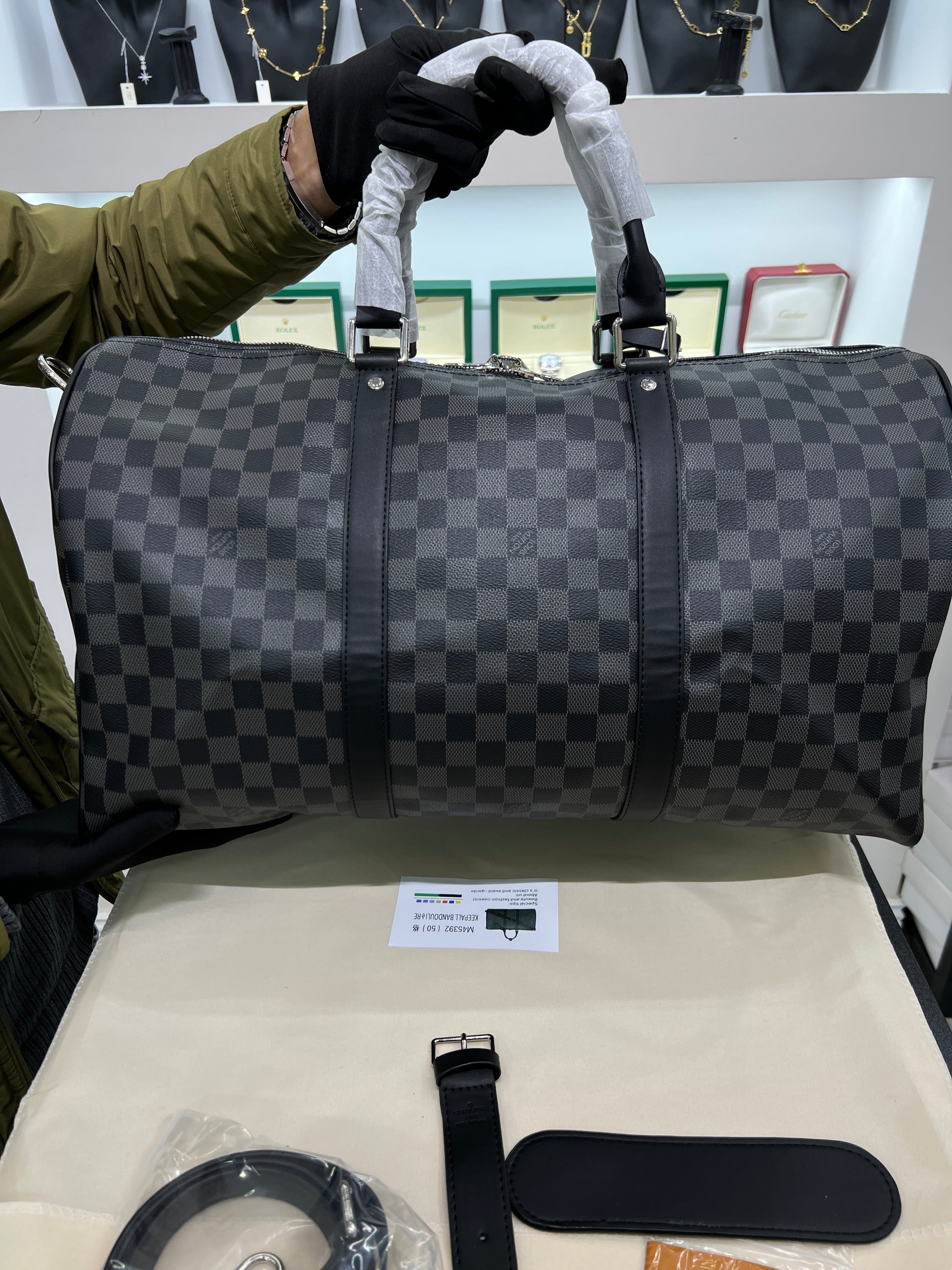 Keepall Bandoulière 55 – Damier Graphite