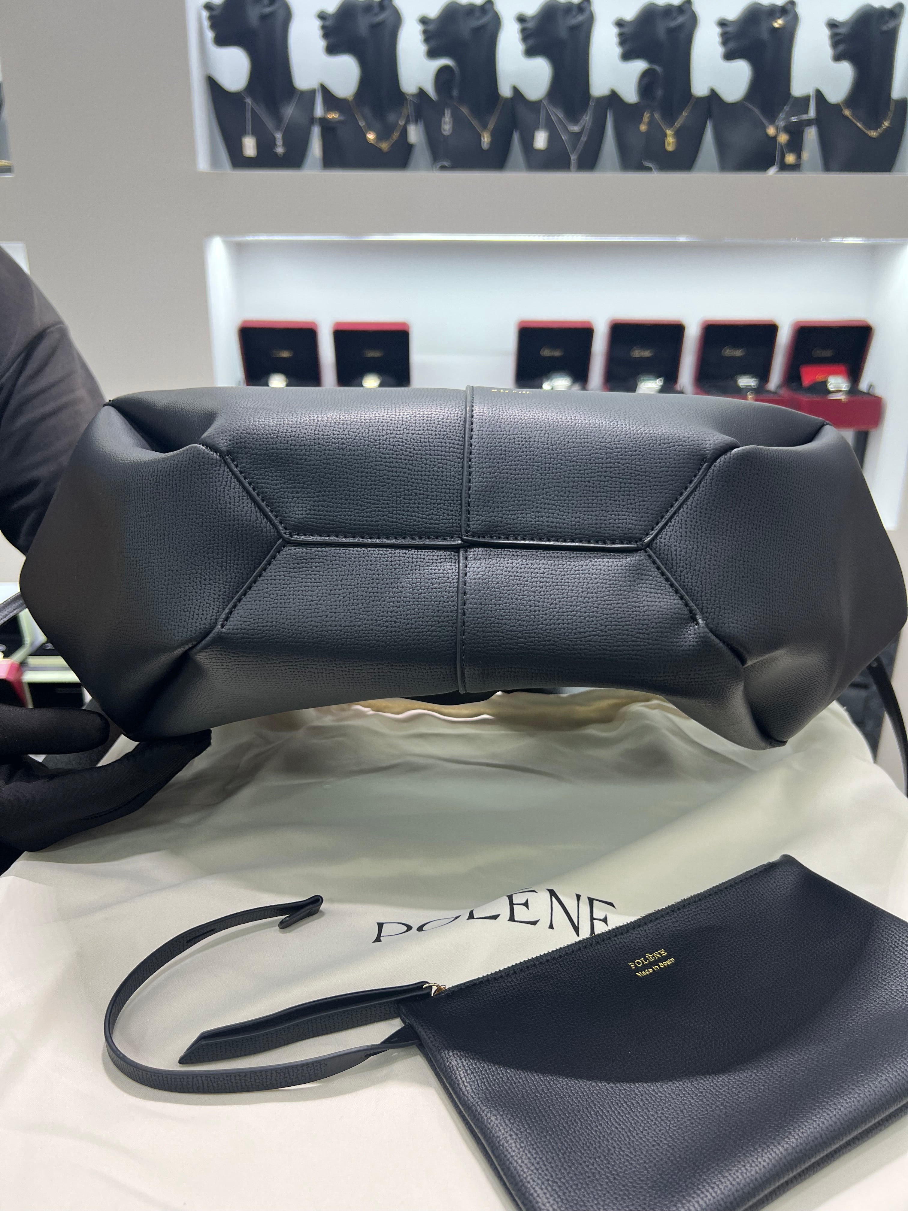 POLĒNĖ CYME BLACK LEATHER LARGE (حجم كبير )