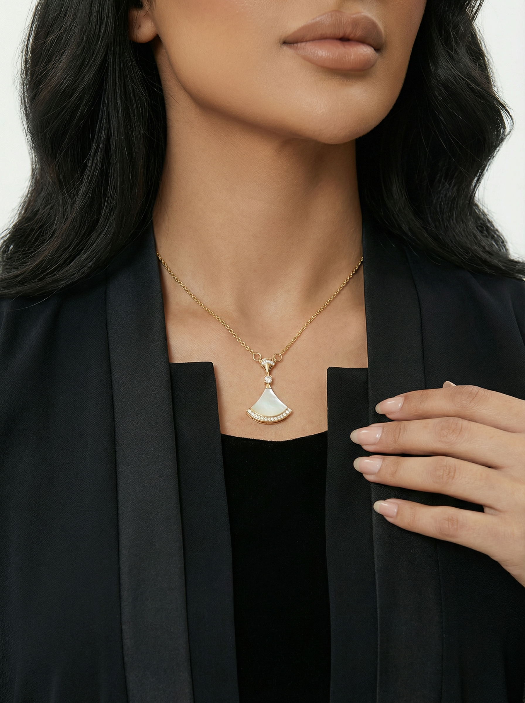 سلسال بولغري الابيض