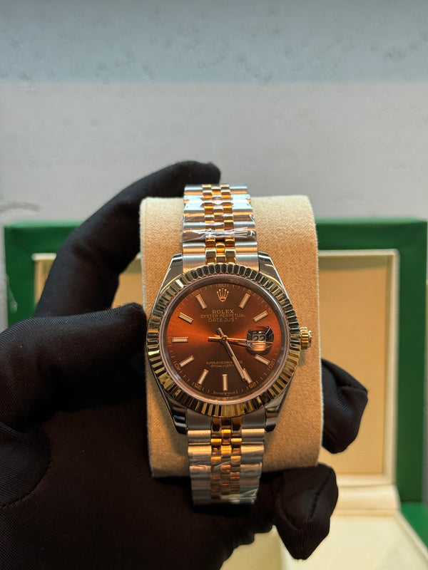 Oyster datejust chocolate dial and a two-tone/ اويستر ديت جست دايل شيكولاتي