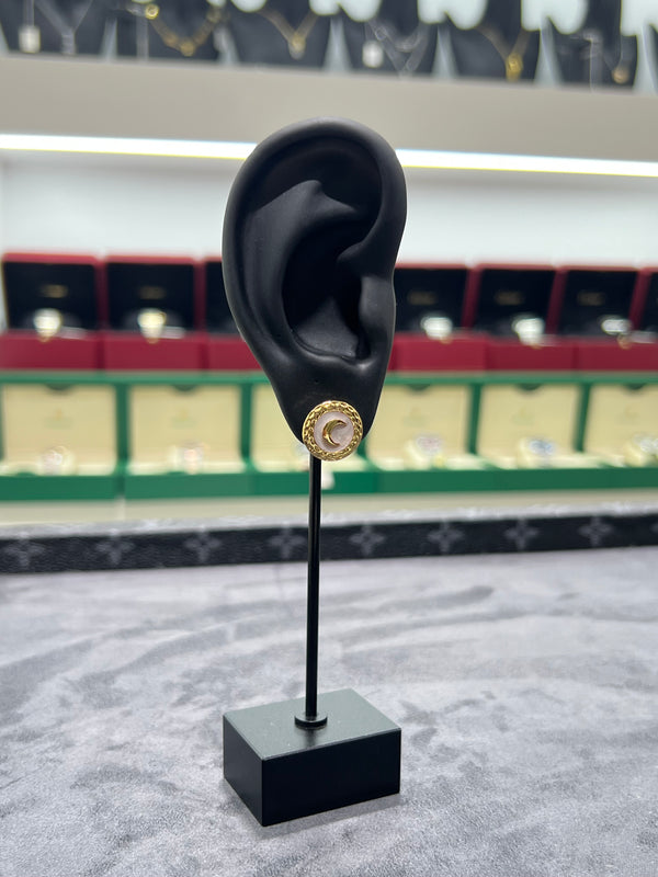 أقراط لونيتا بالهلال الأبيض | Lunetta White Crescent Earrings