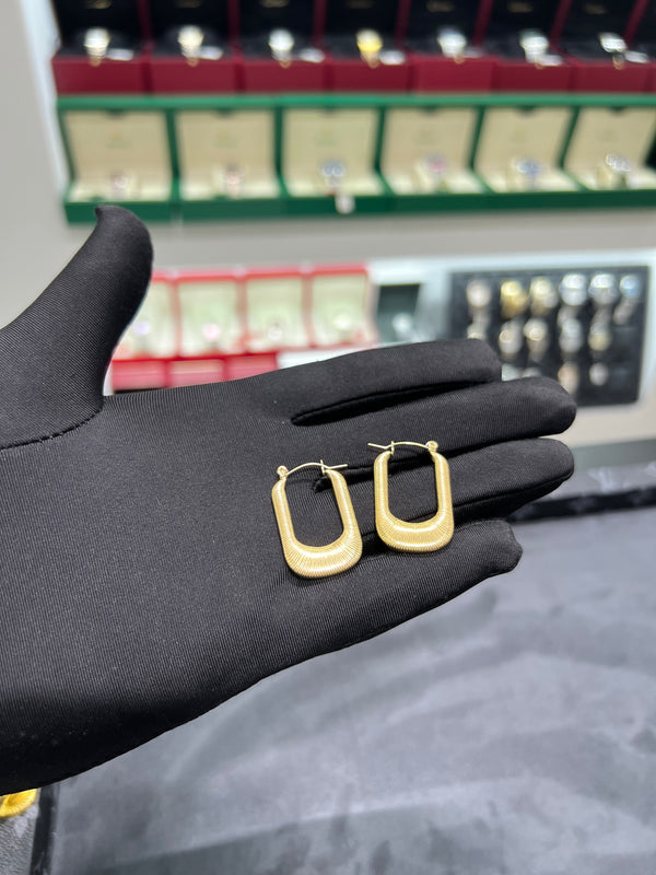 أقراط المستطيل المنحني | Curved Rectangle Earrings