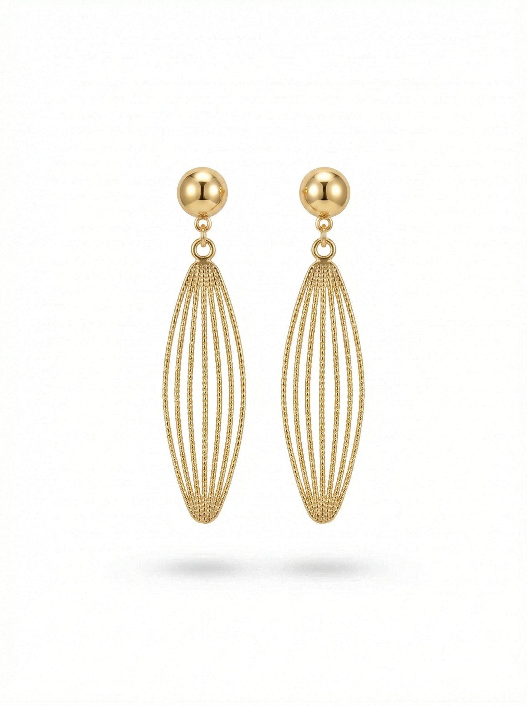 أقراط أذن الريشه الذهبيه