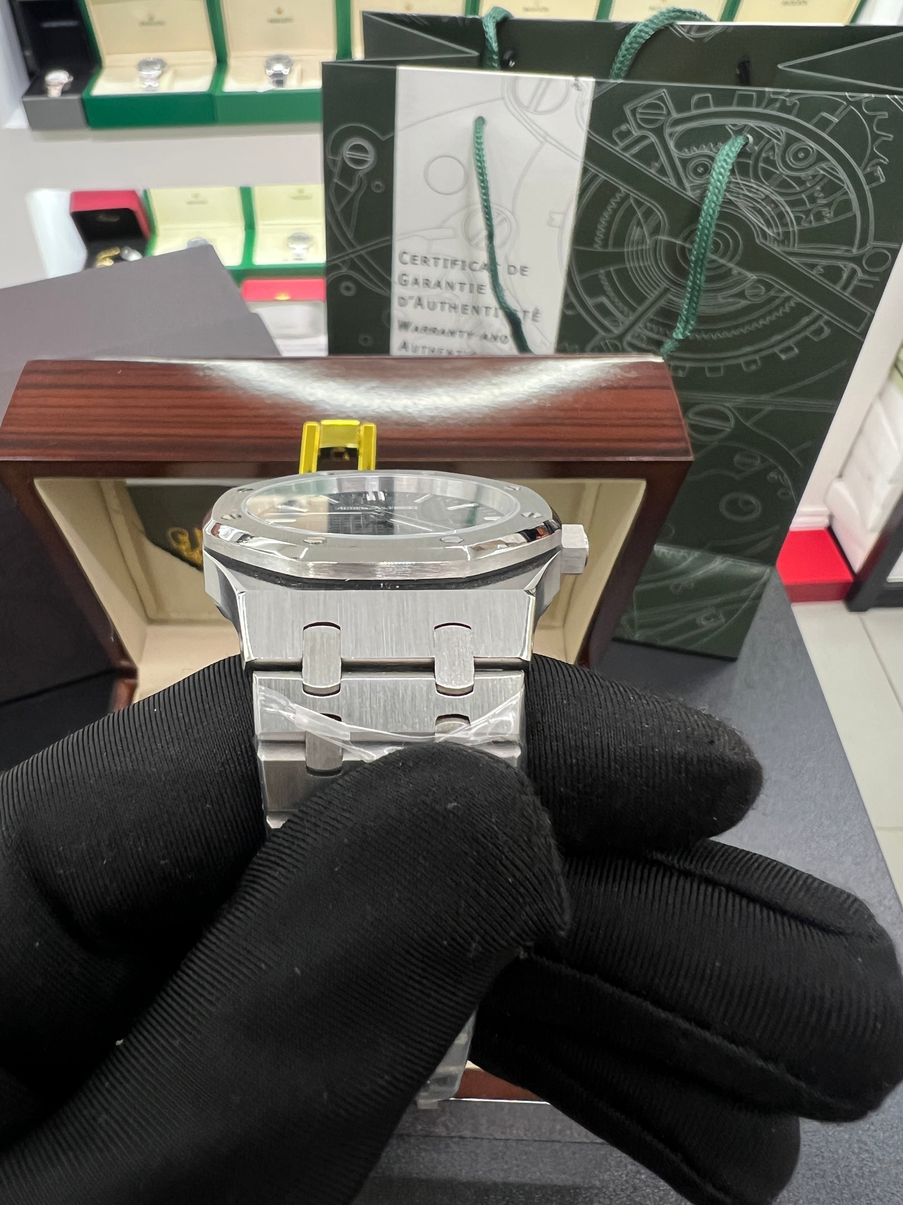 Royal Oak Automatic – Black Dial