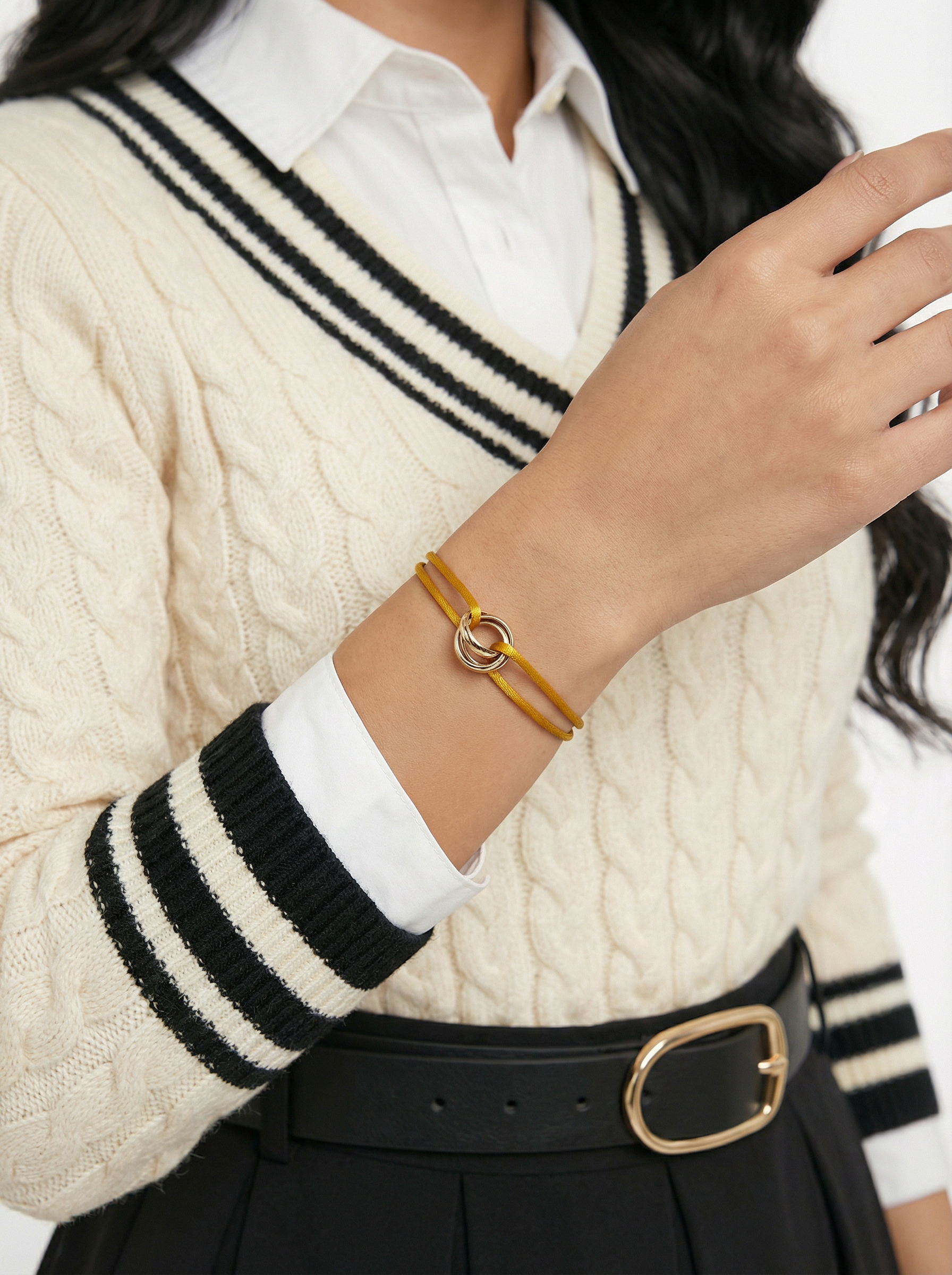 كارتير خيط الذهبي التلاثيه