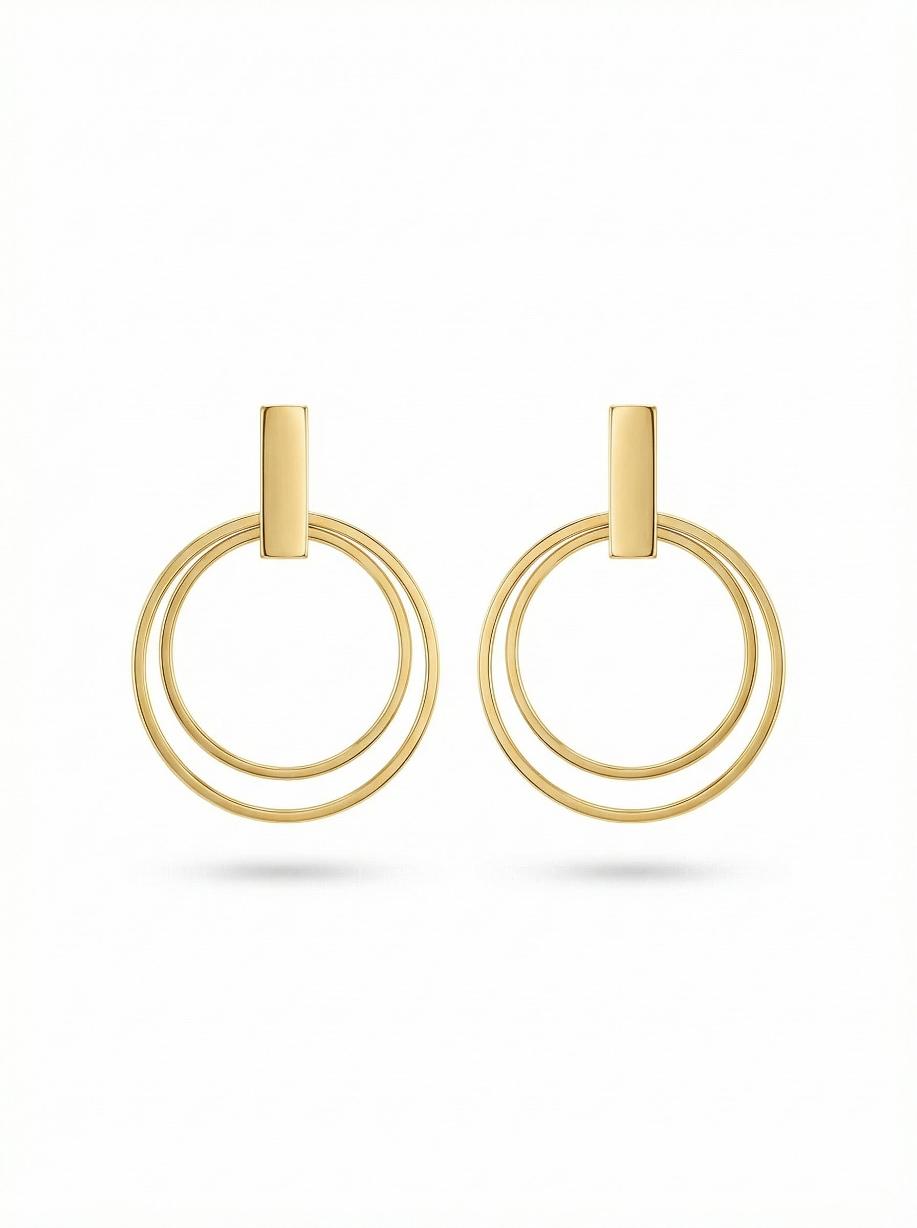 اقراط اذن الحلقات المتعدده