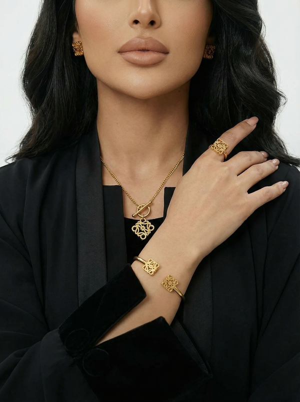 طقم مجوهرات بتصميم القفل مع خاتم | Lock Motif Jewelry Set with Ring
