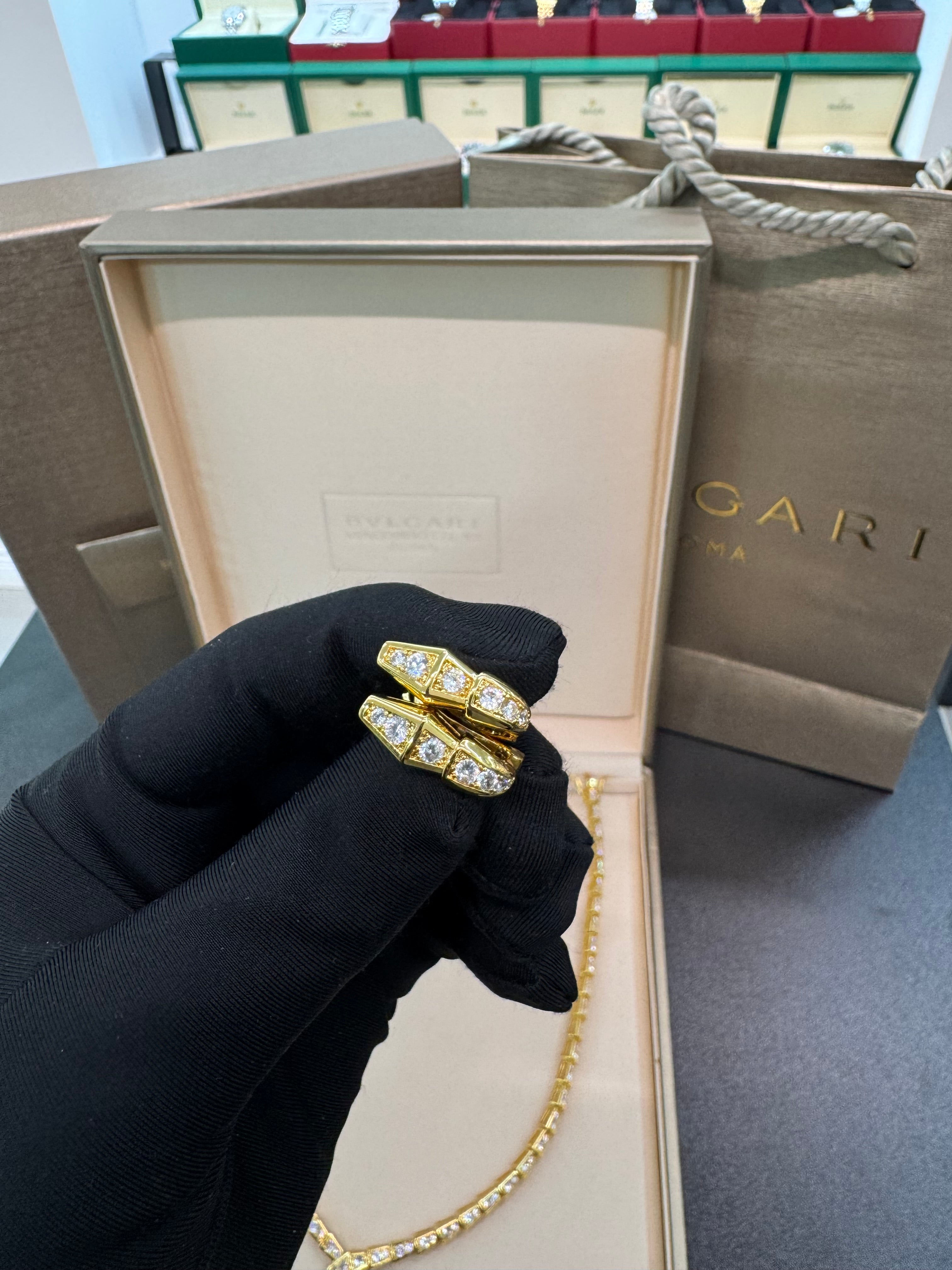 Serpenti-Inspired Drop Necklace Set studded