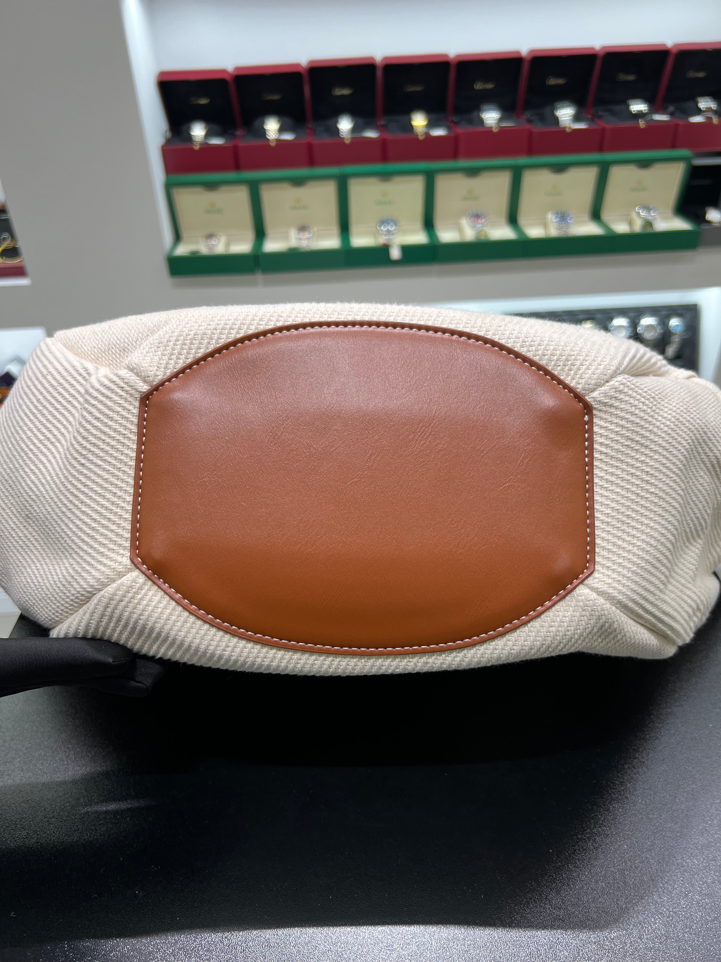 Polēne Cyme brown