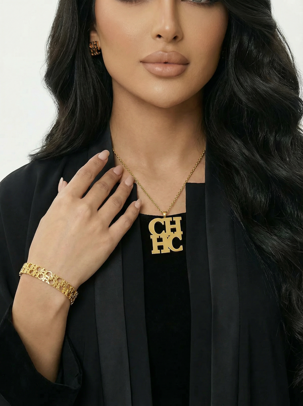 طقم مجوهرات بتعليقة كبيرة | Gold Jewelry Set – Large Pendant