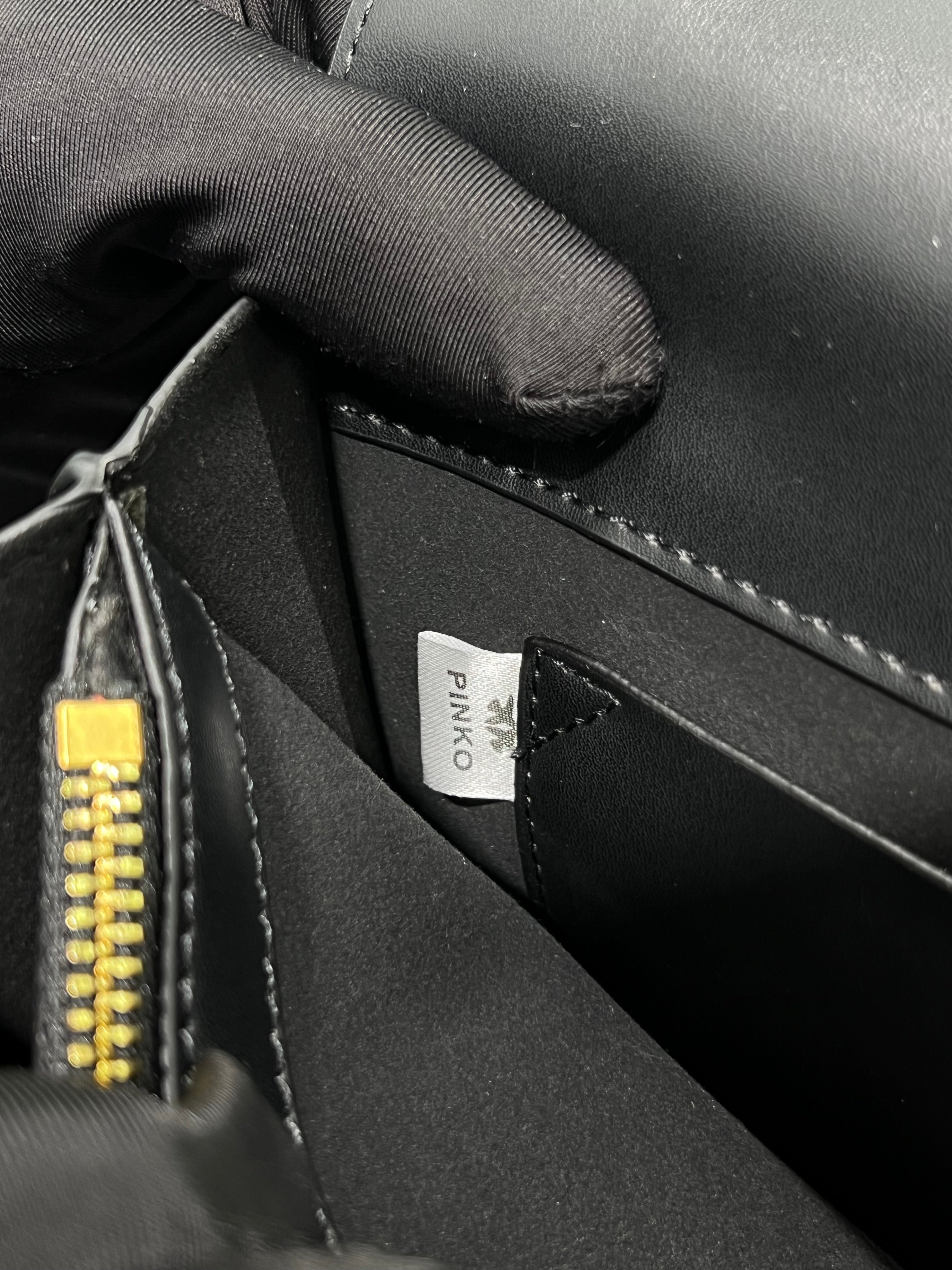 Pinko Classic calfskin shoulder strap