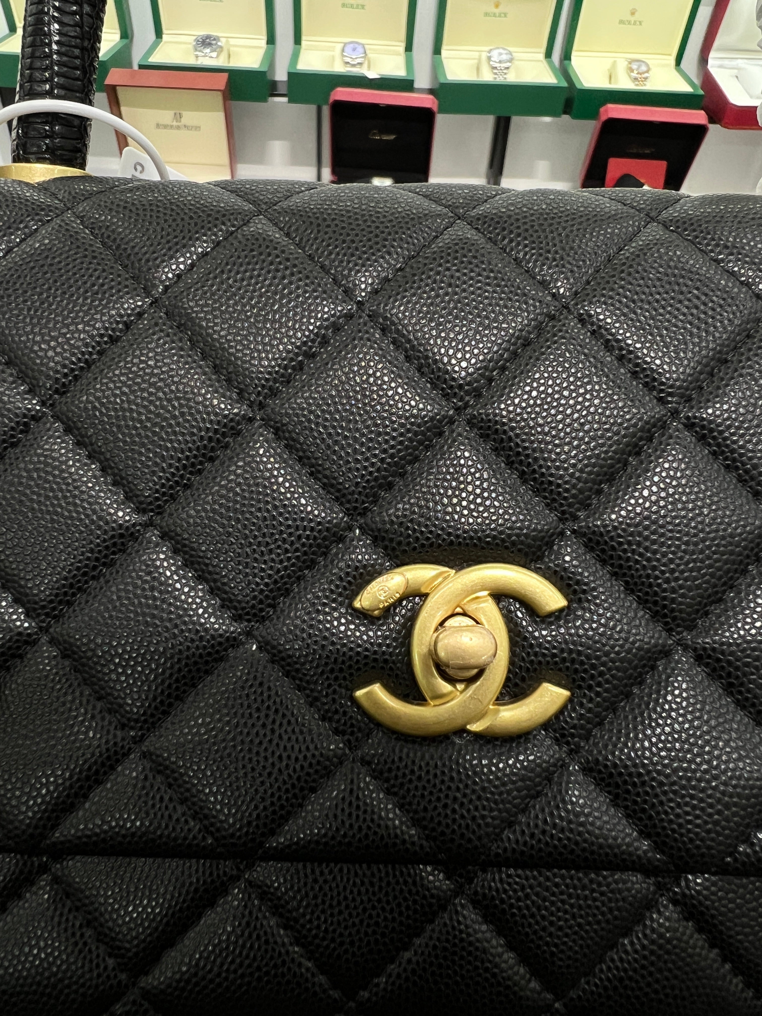 Handle Flap Bag – Caviar Leather (Black)