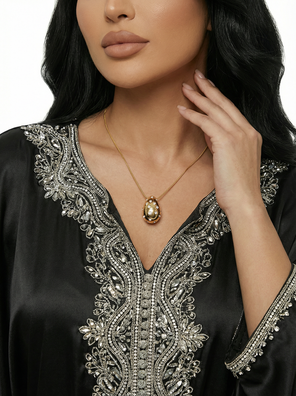 سلسال لارم المرصّع | Larme Crystal Drop Necklace