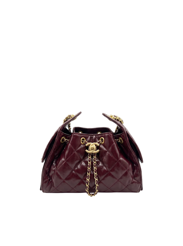 حقيبة هوبو 25 باكت – برقندي جلد لامع
Hobo 25 Bucket Bag – Burgundy Shiny Calfskin