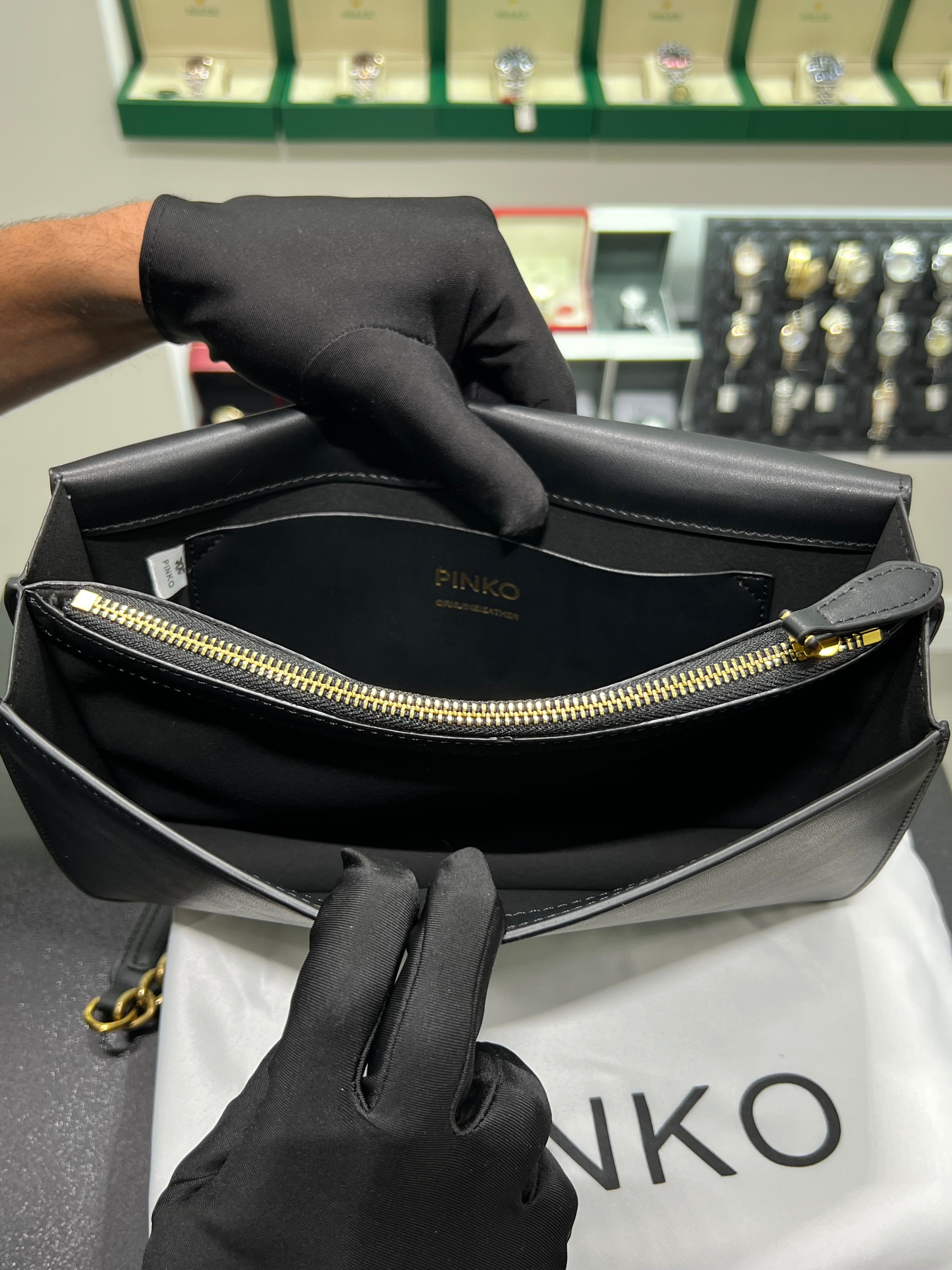 Pinko Classic calfskin shoulder strap