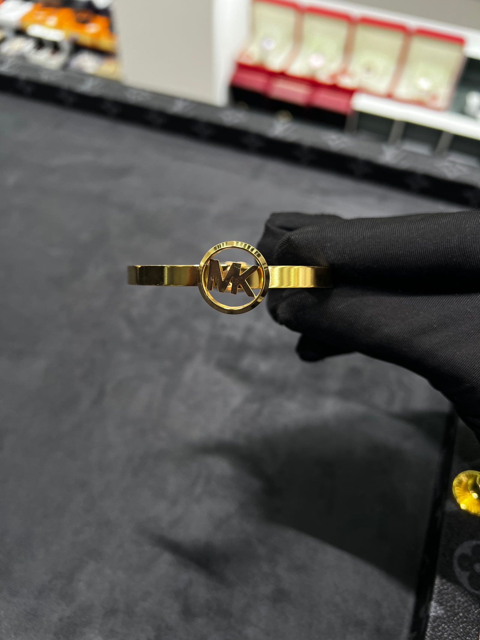 سوار MKالشعار الذهبي