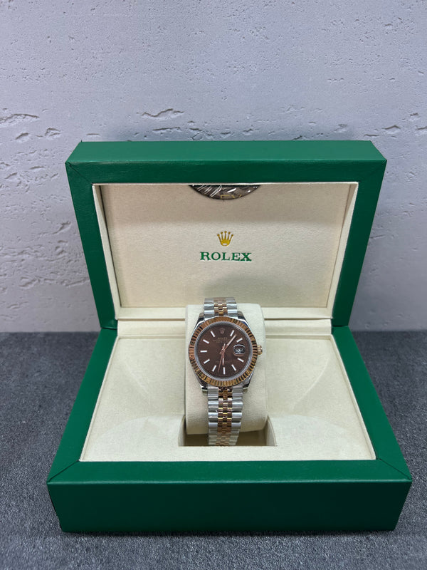 Oyster datejust chocolate dial and a two-tone/ اويستر ديت جست دايل شيكولاتي