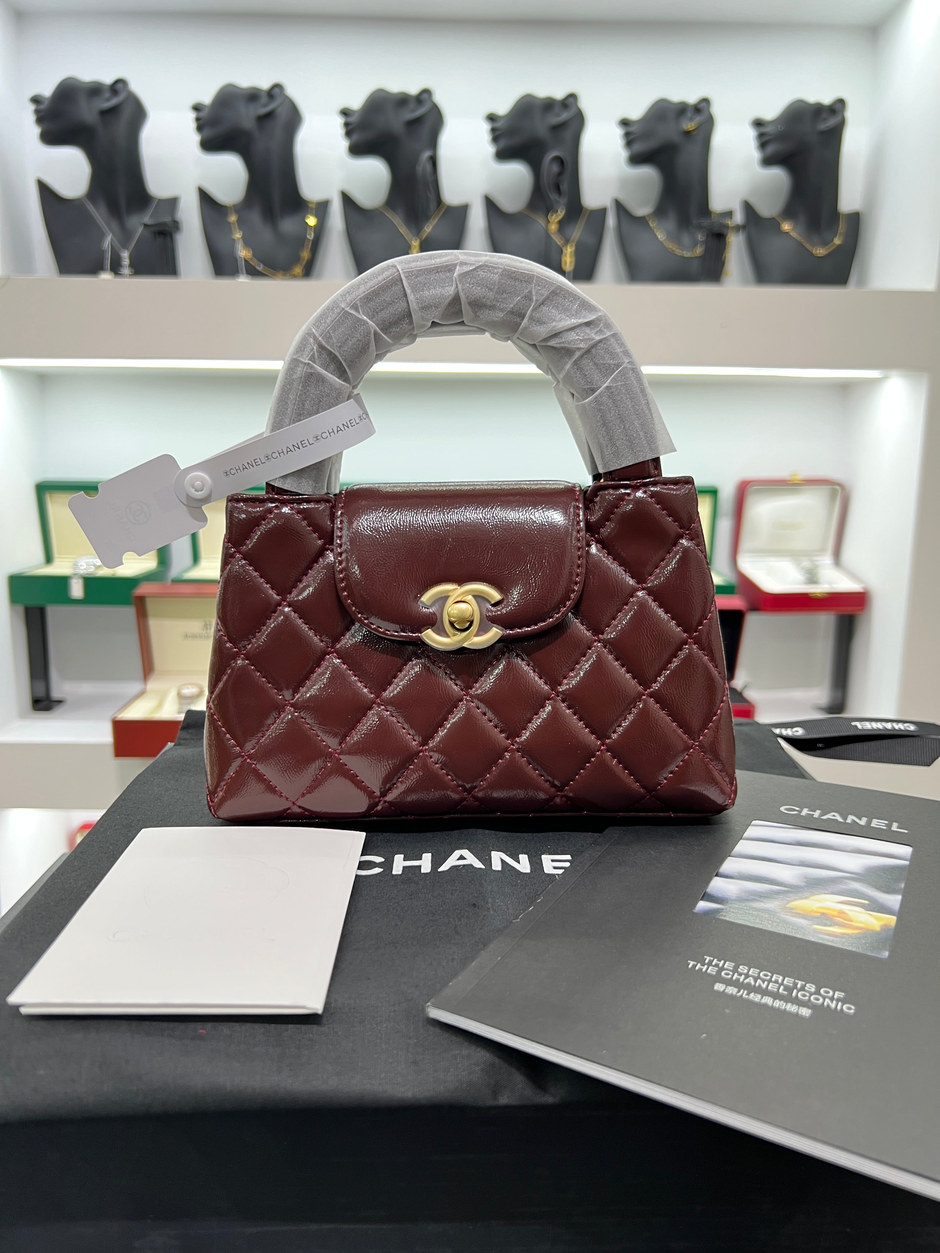 Handle Mini Flap Bag – Patent Calfskin (Burgundy)
