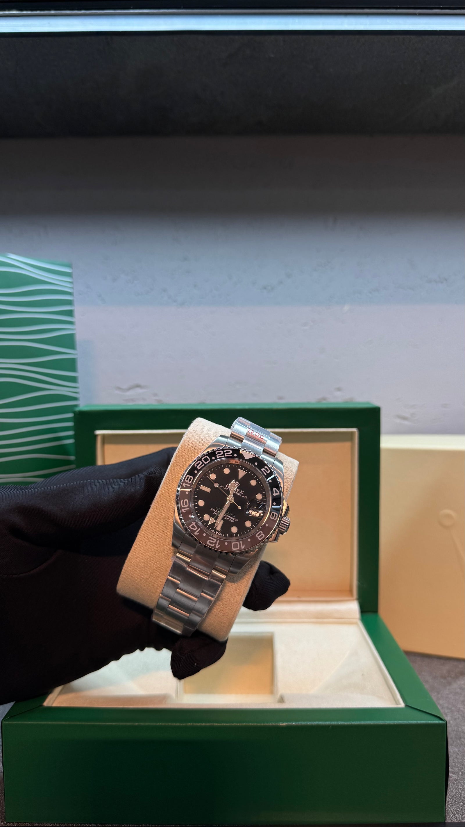 ساعة Bruce Wayne بروس واين ستانلس ستيل بمينا أسود وإطار سيراميك أسود — رجالي | Bruce Wayne Stainless Steel Watch