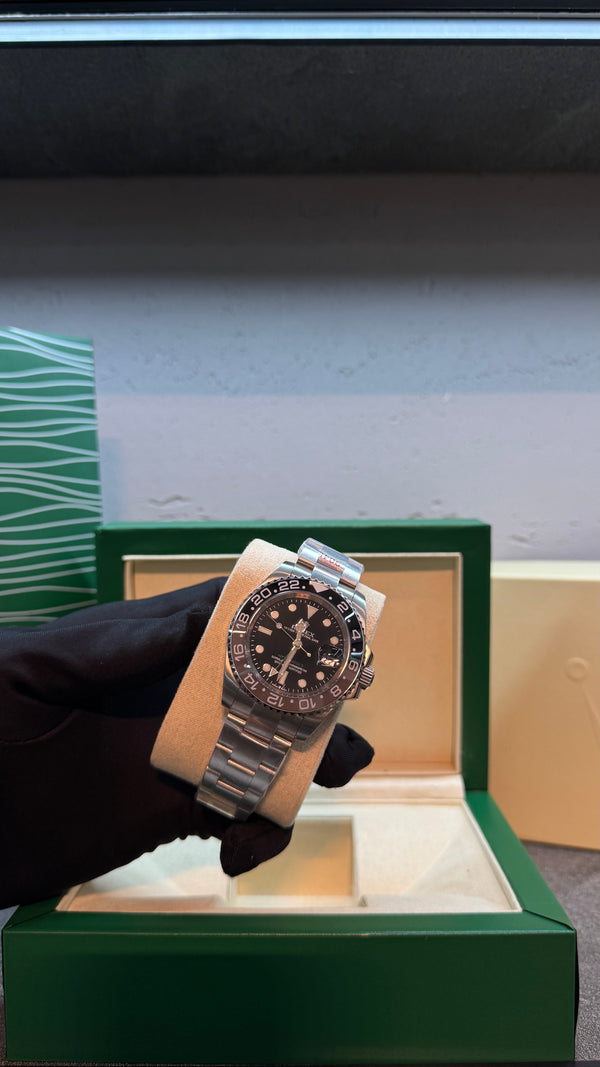 ساعة Bruce Wayne بروس واين ستانلس ستيل بمينا أسود وإطار سيراميك أسود — رجالي | Bruce Wayne Stainless Steel Watch