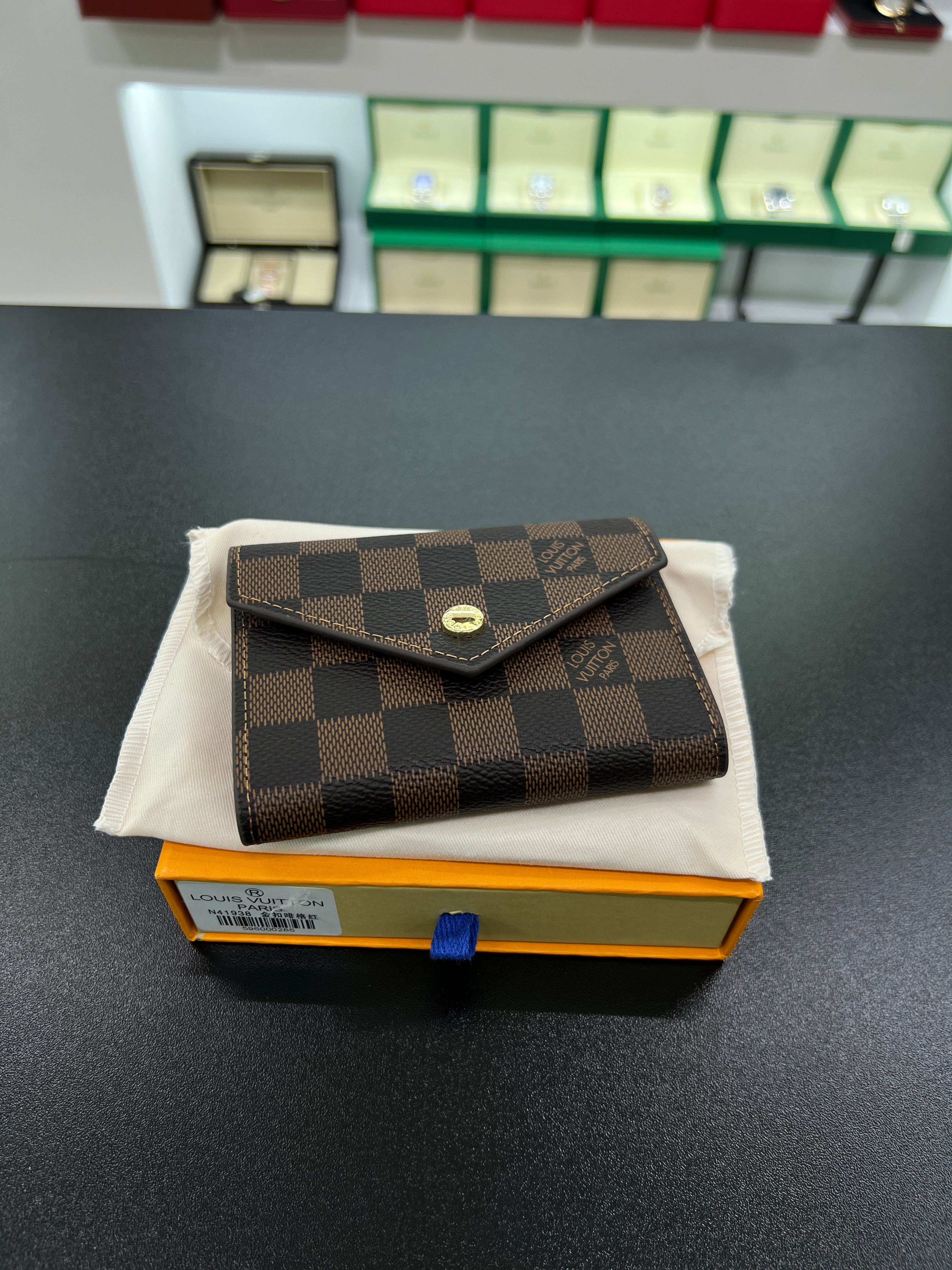 Victorine Wallet – Damier Ebene Canvas