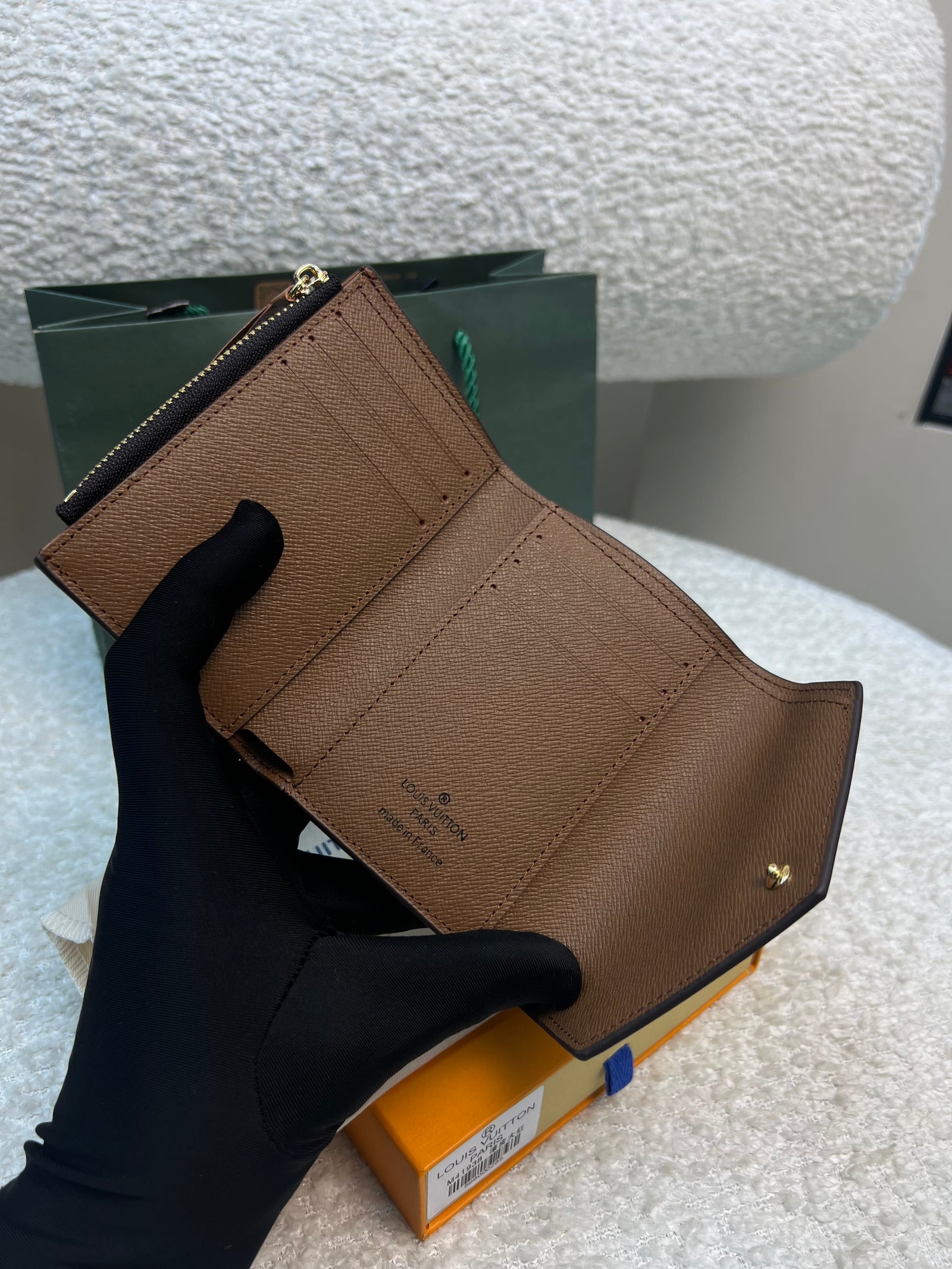 محفظة فيكتورين بنقشة المونوغرام Victorine Monogram Wallet