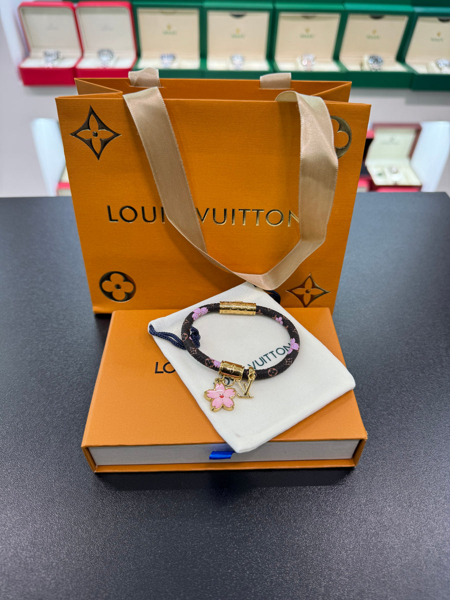 Sakura LV bracelet ￼