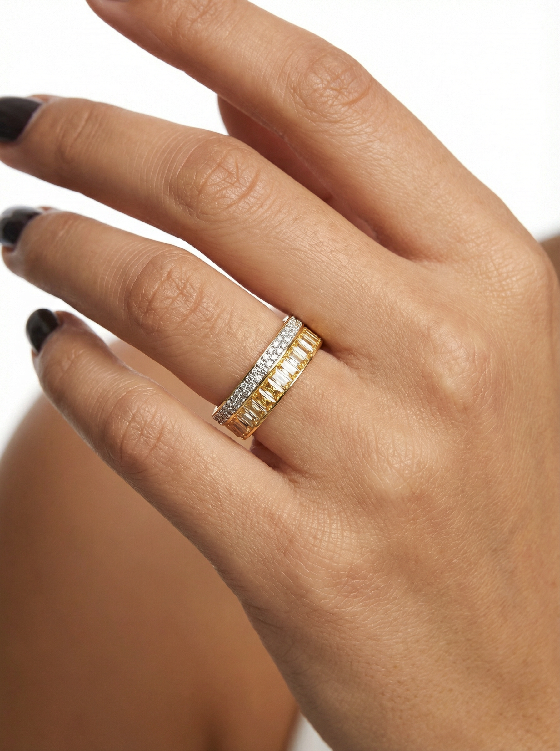 خاتم دايموند الذهبي