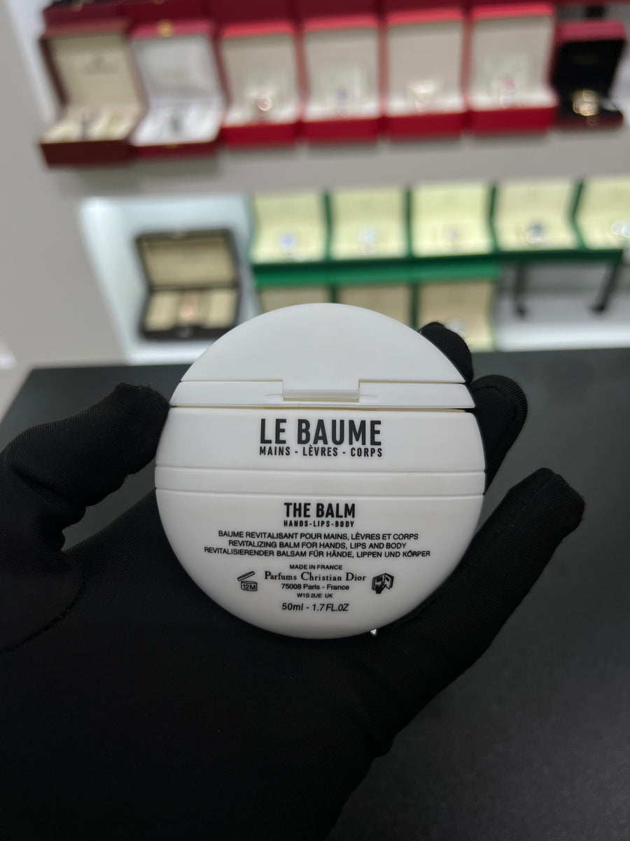 Snow Essence of Light Creme