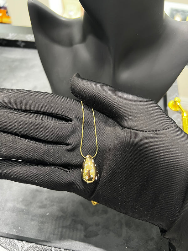 سلسال لارم المرصّع | Larme Crystal Drop Necklace