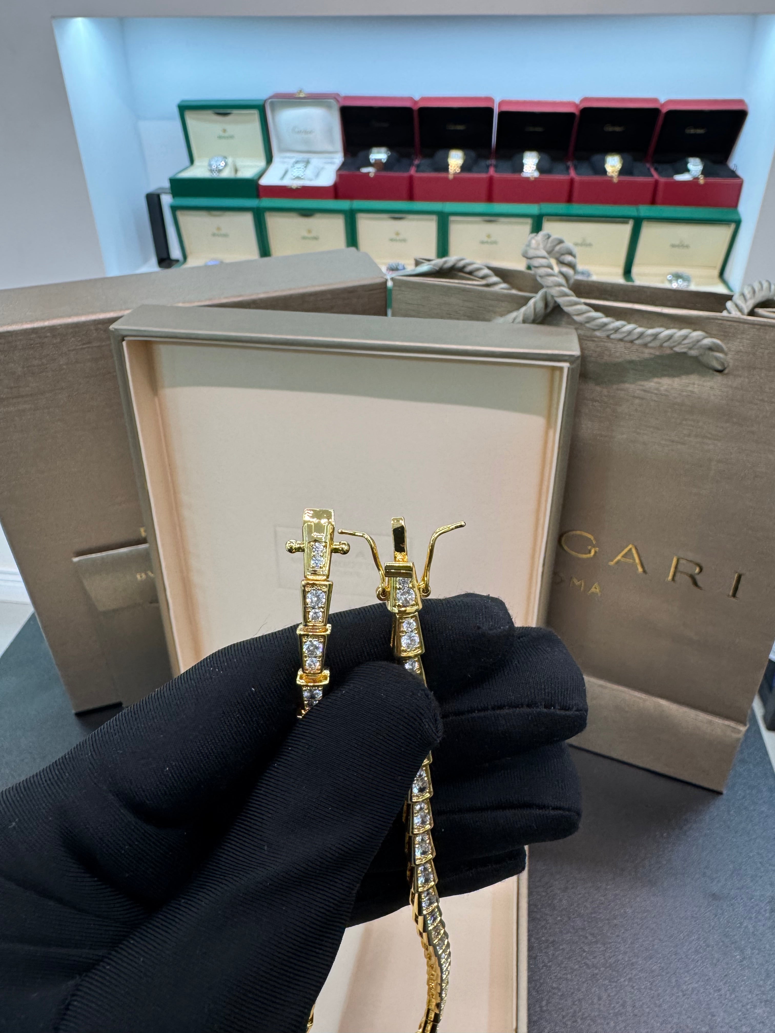 Serpenti-Inspired Drop Necklace Set studded