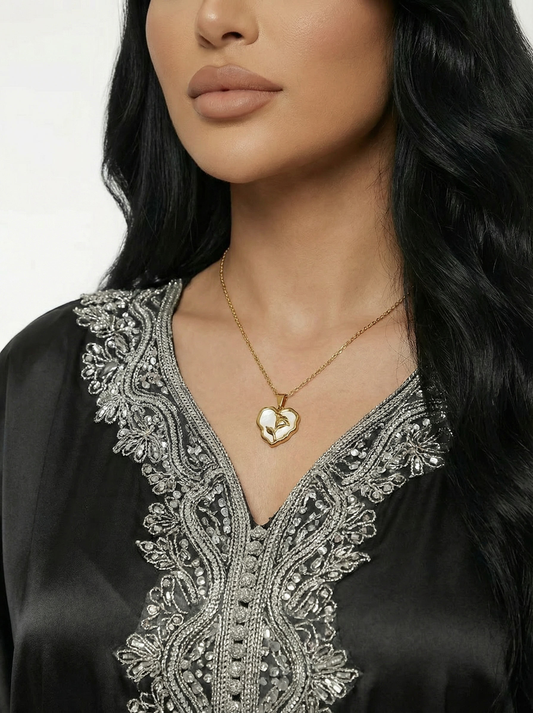 سلسال الورده البيضاء