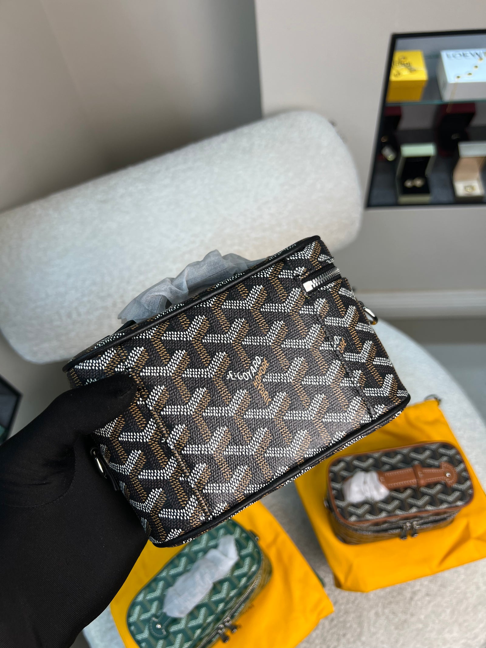 حقيبة ميوز فانيتي علبة تجميل بنقشة Muse Y Vanity Case