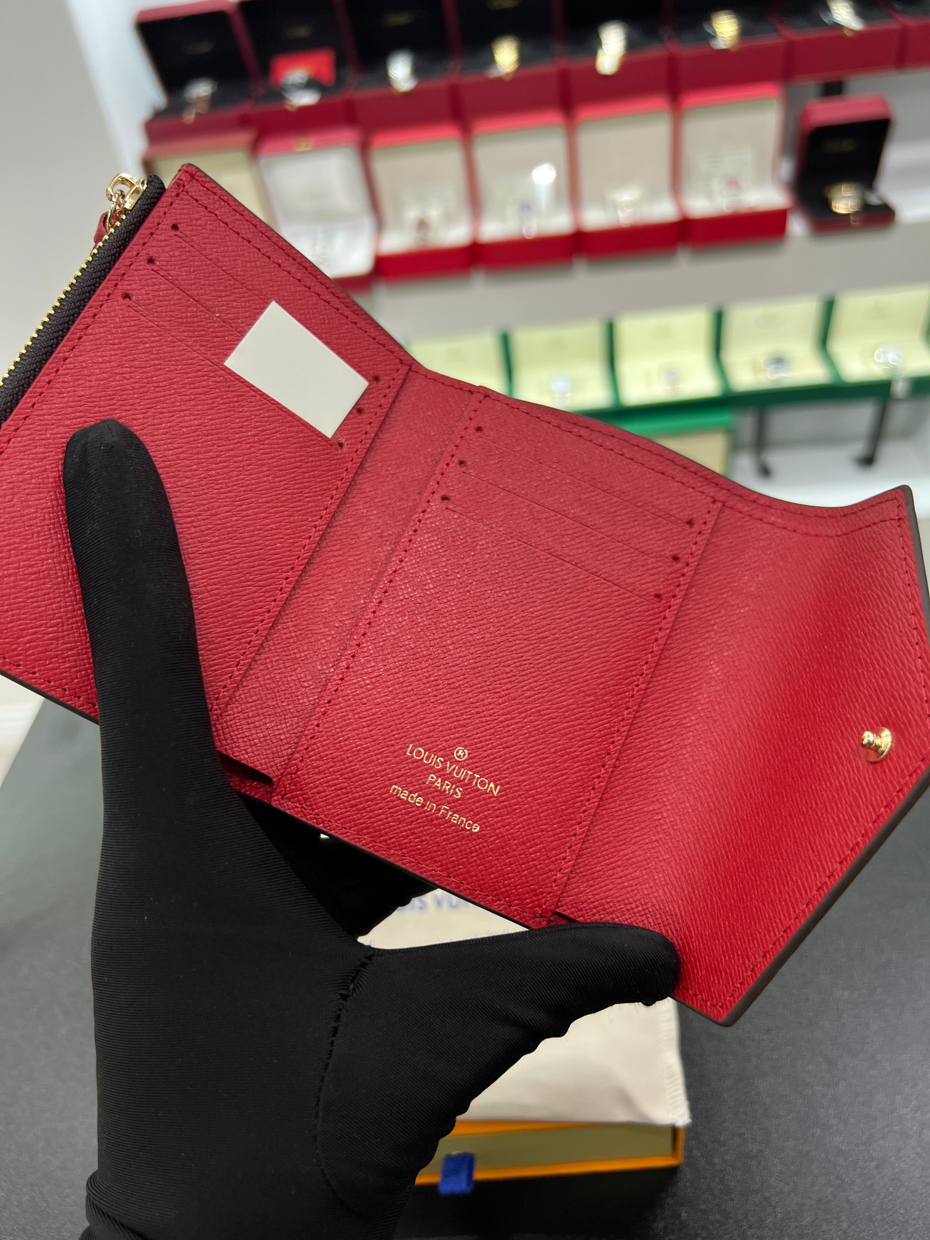 Victorine Wallet – Damier Ebene Canvas