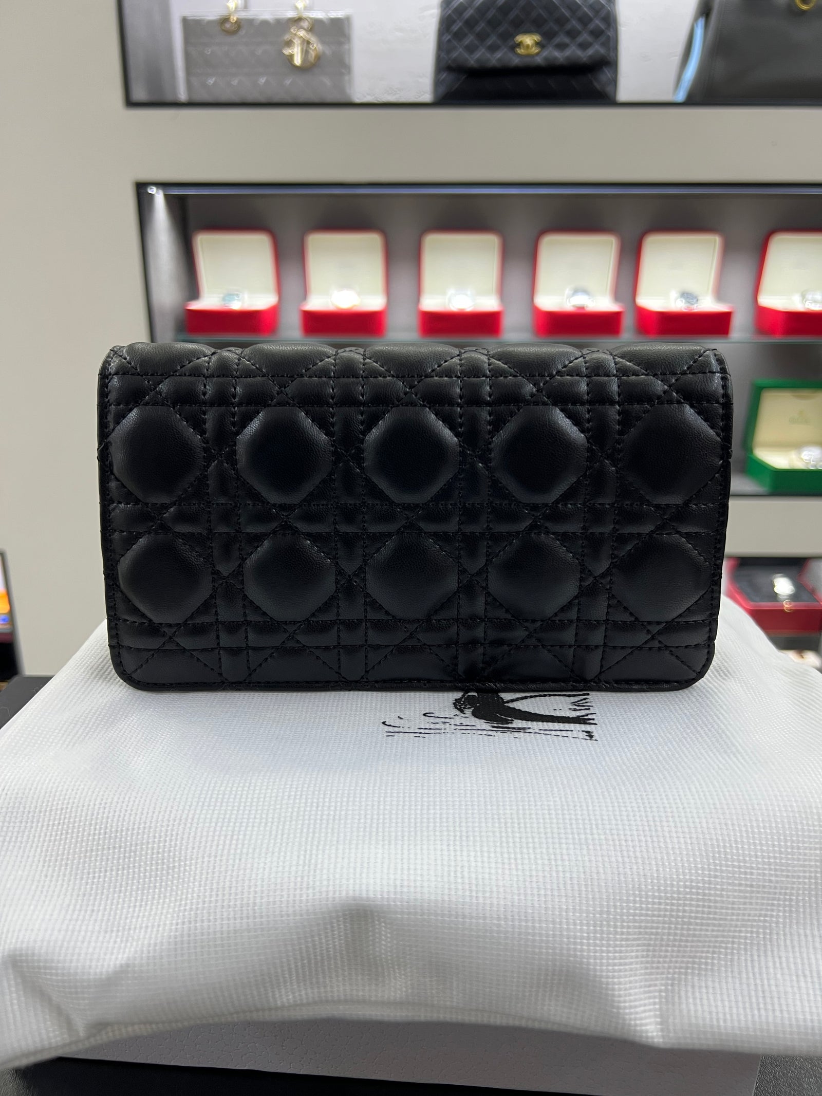 حقيبة كارو بسلسلة – أسود كاناج
Caro Chain Bag – Black Cannage