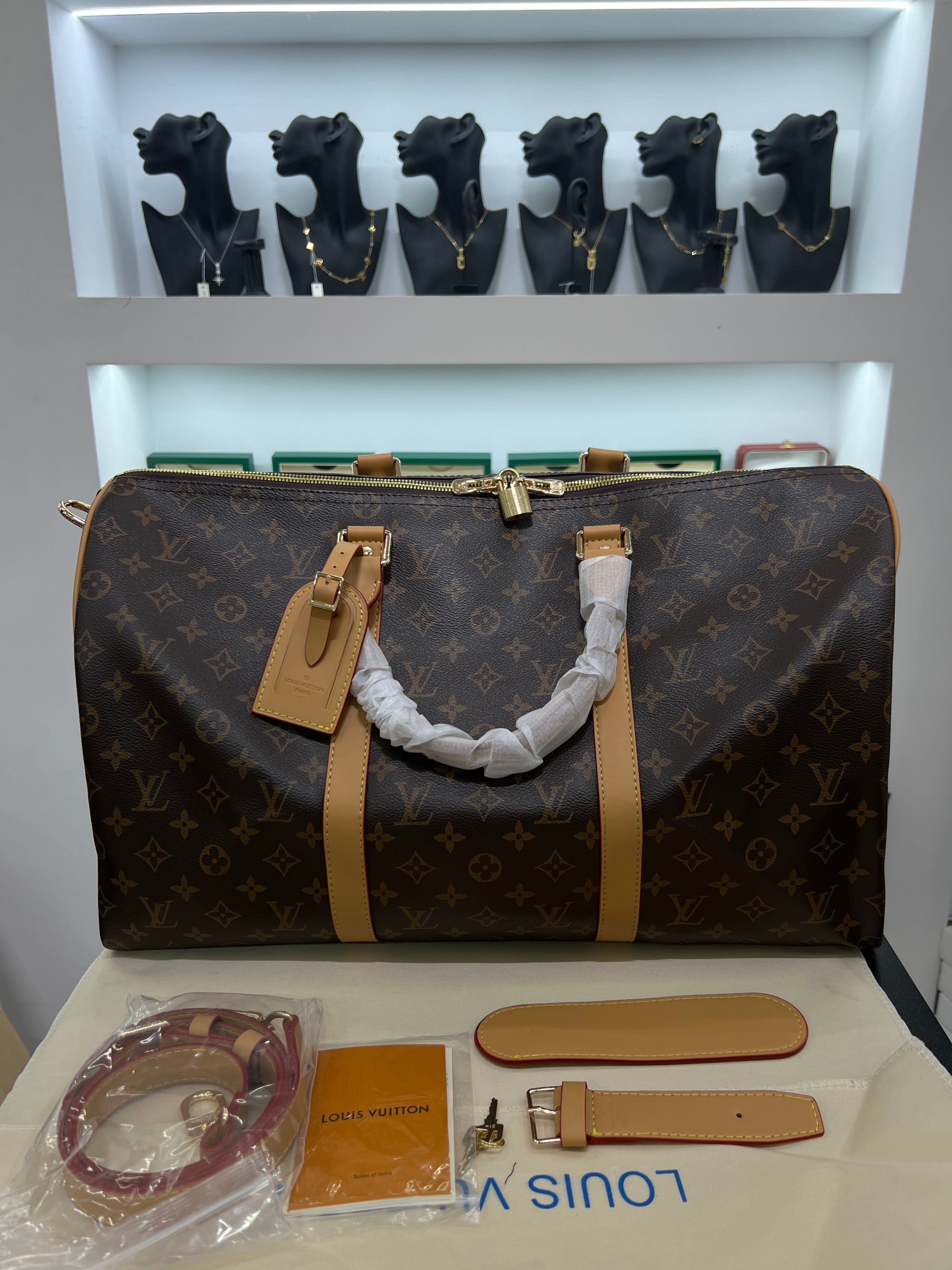 Keepall Bandoulière 55 – Monogram Canvas