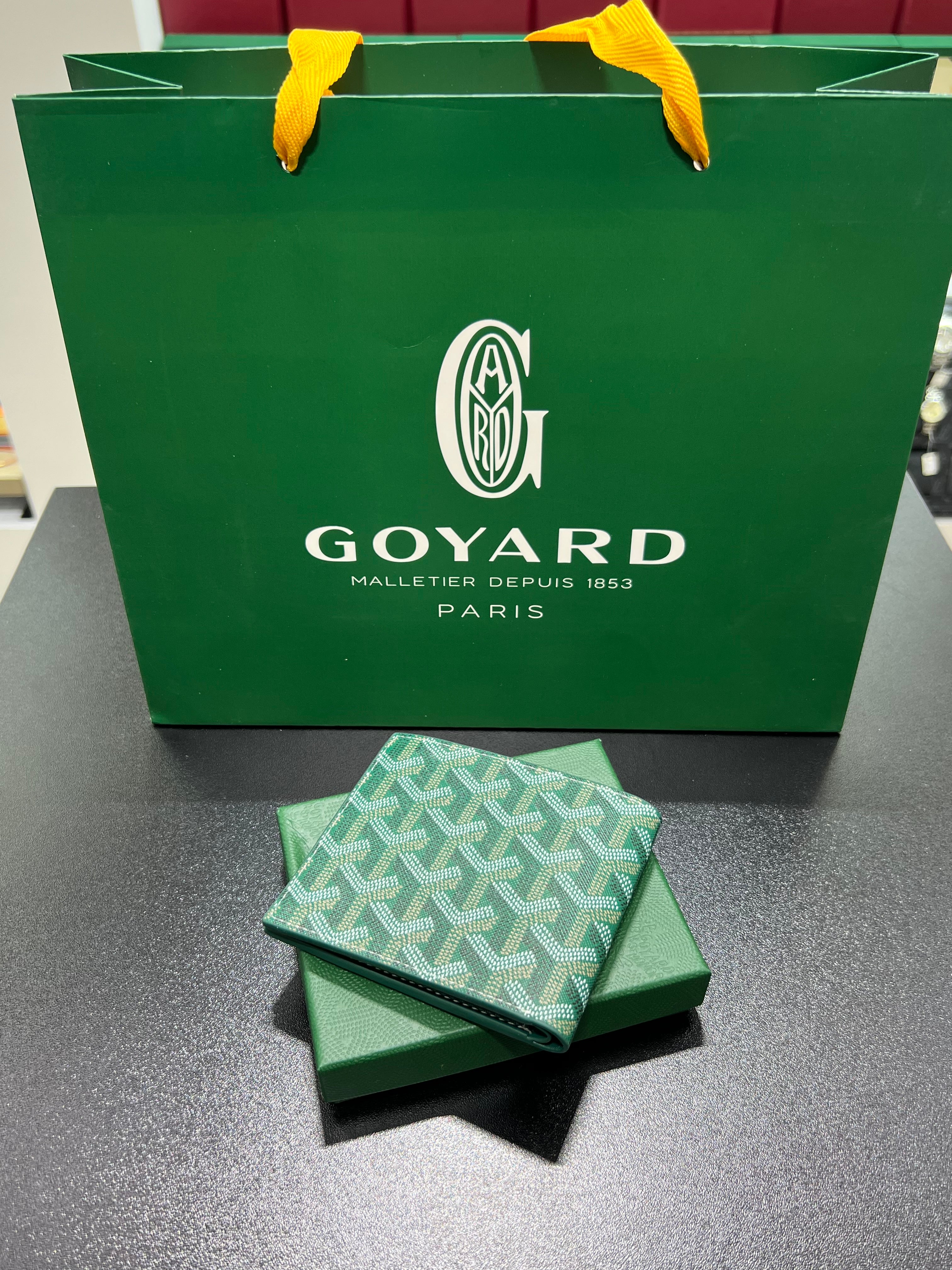 Goyard Wallet Victoire green (men)