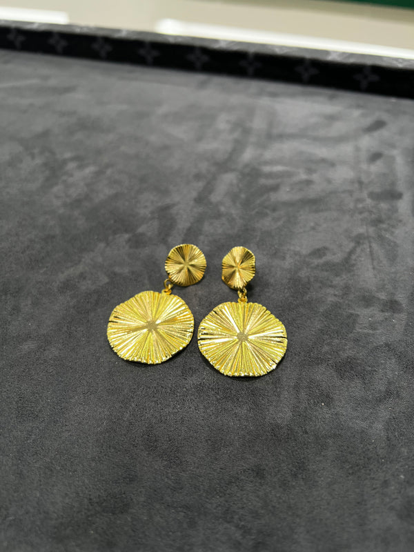 أقراط تشيركيو المزخرفة | Cerchio Ornate Circle Earrings