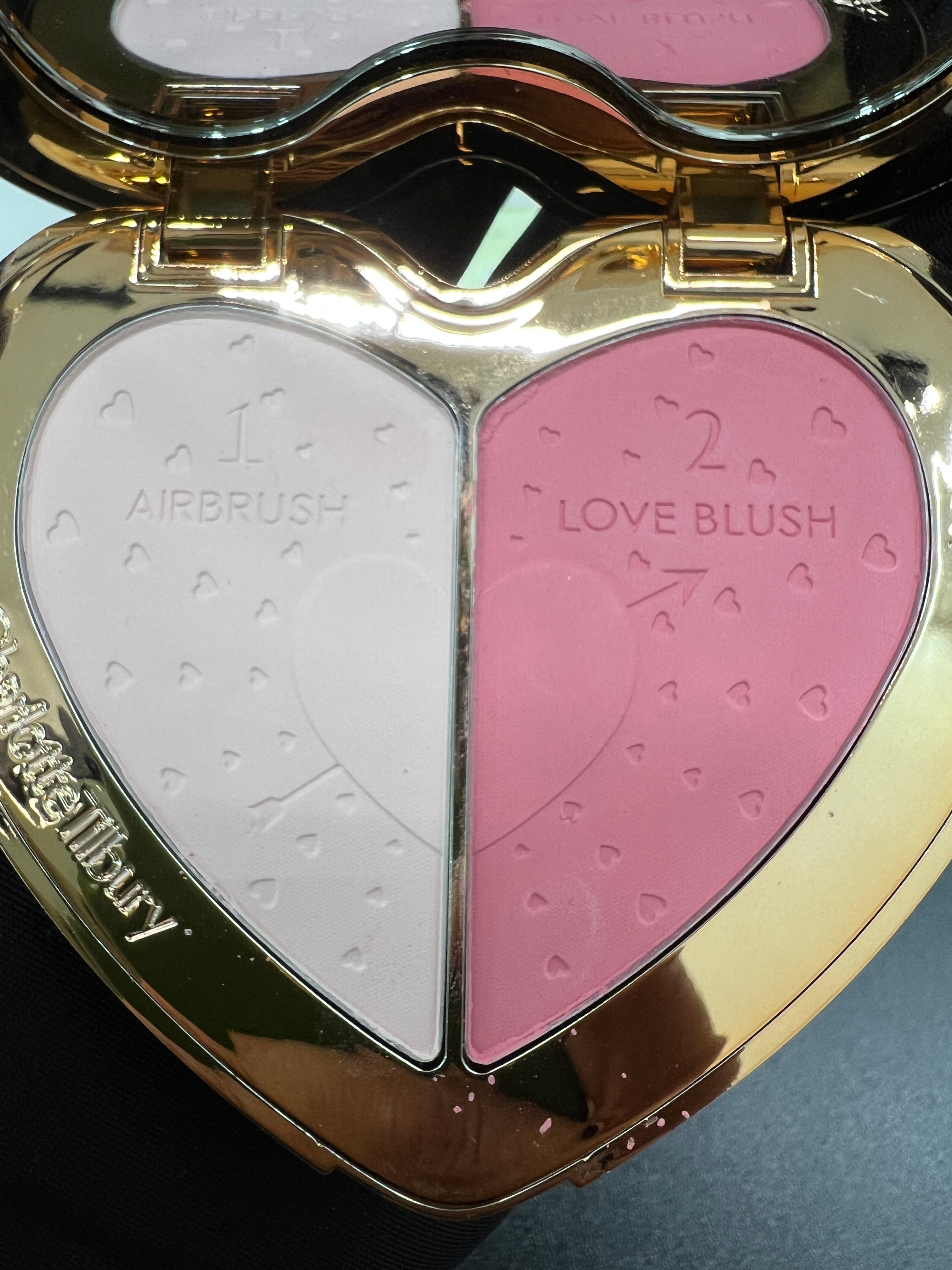 Cheek to Chic Blusher – Love Glow