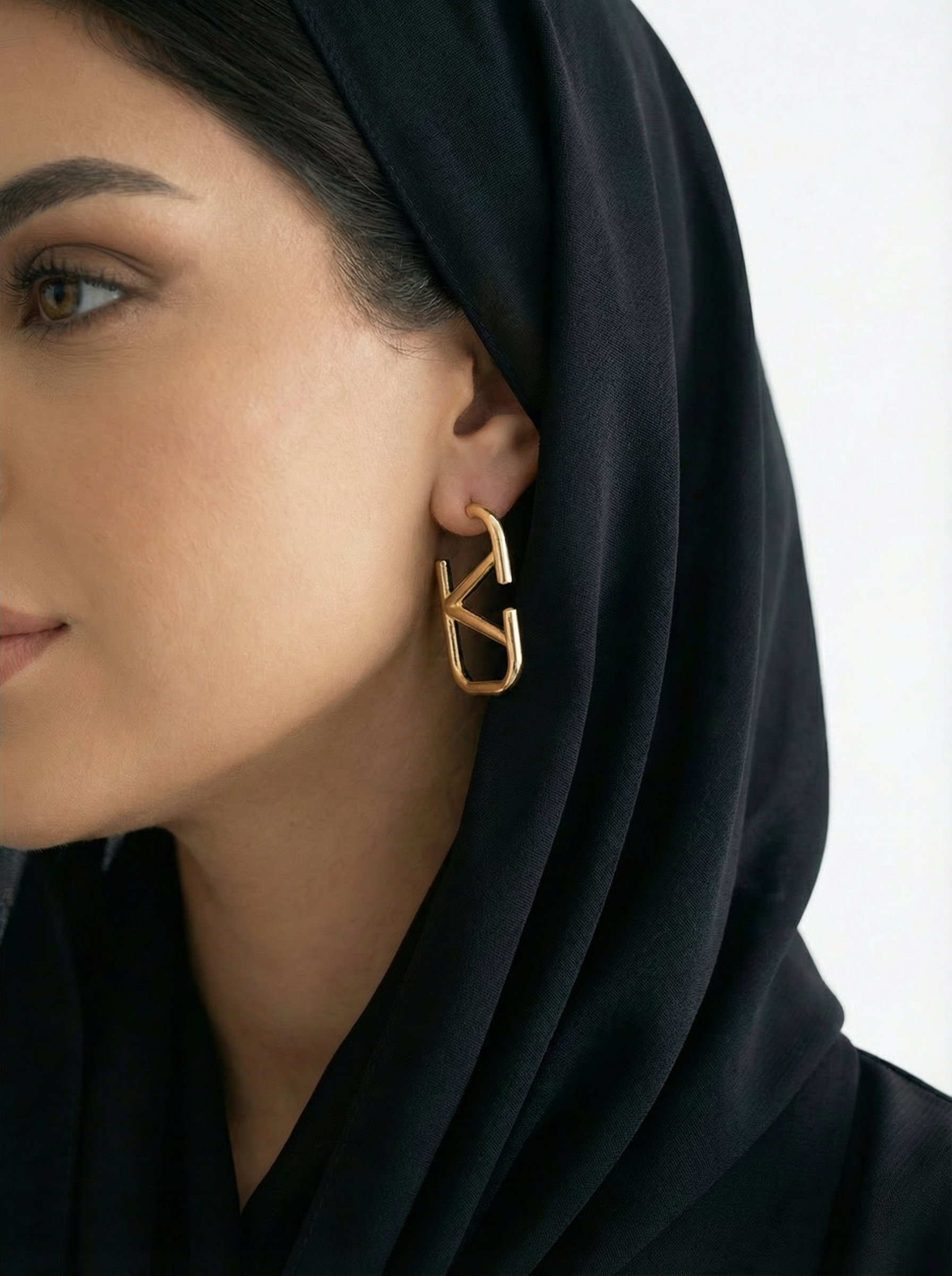 اقراط اذن فلانتينو