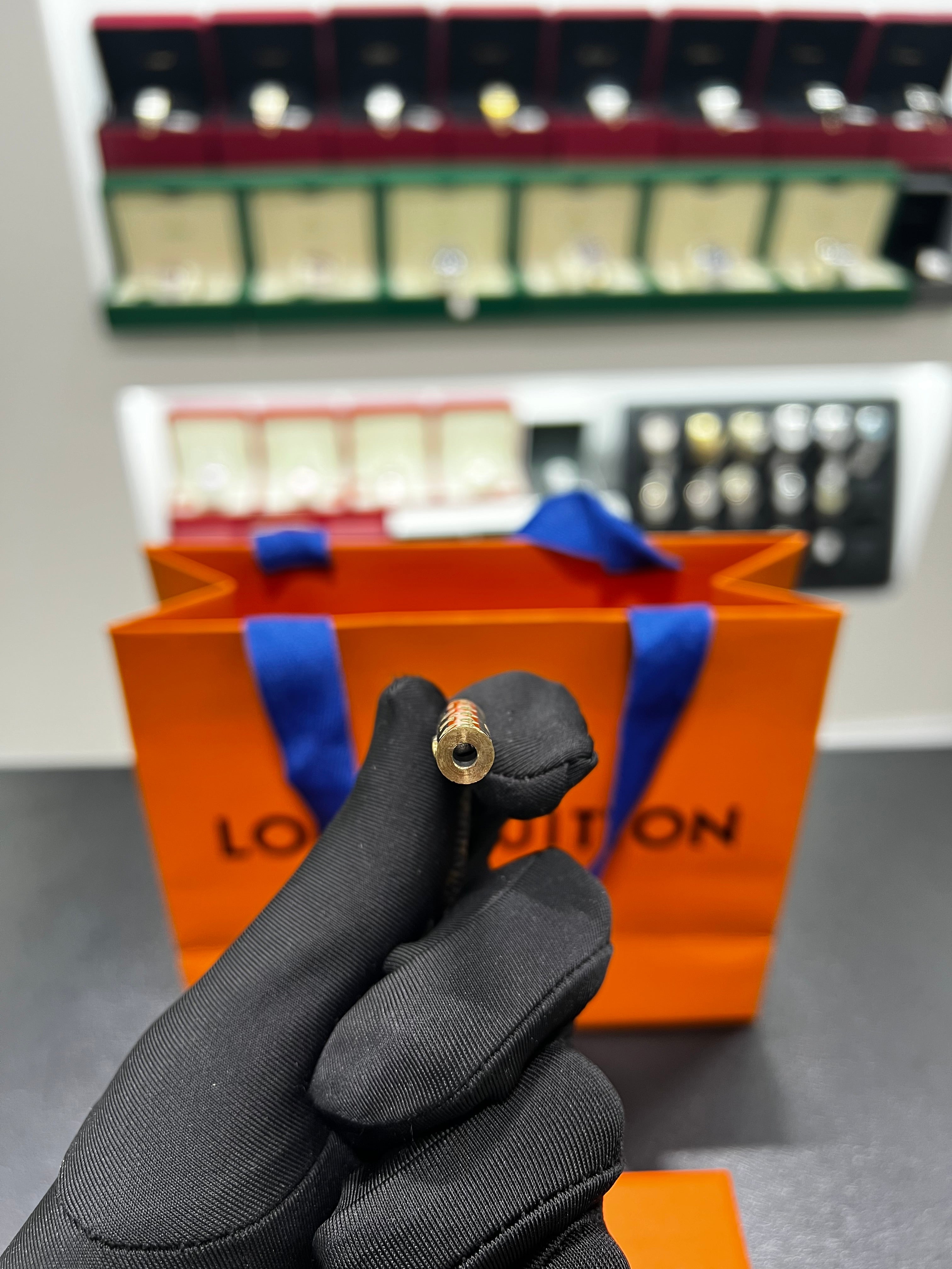 سوار جلد LV بني