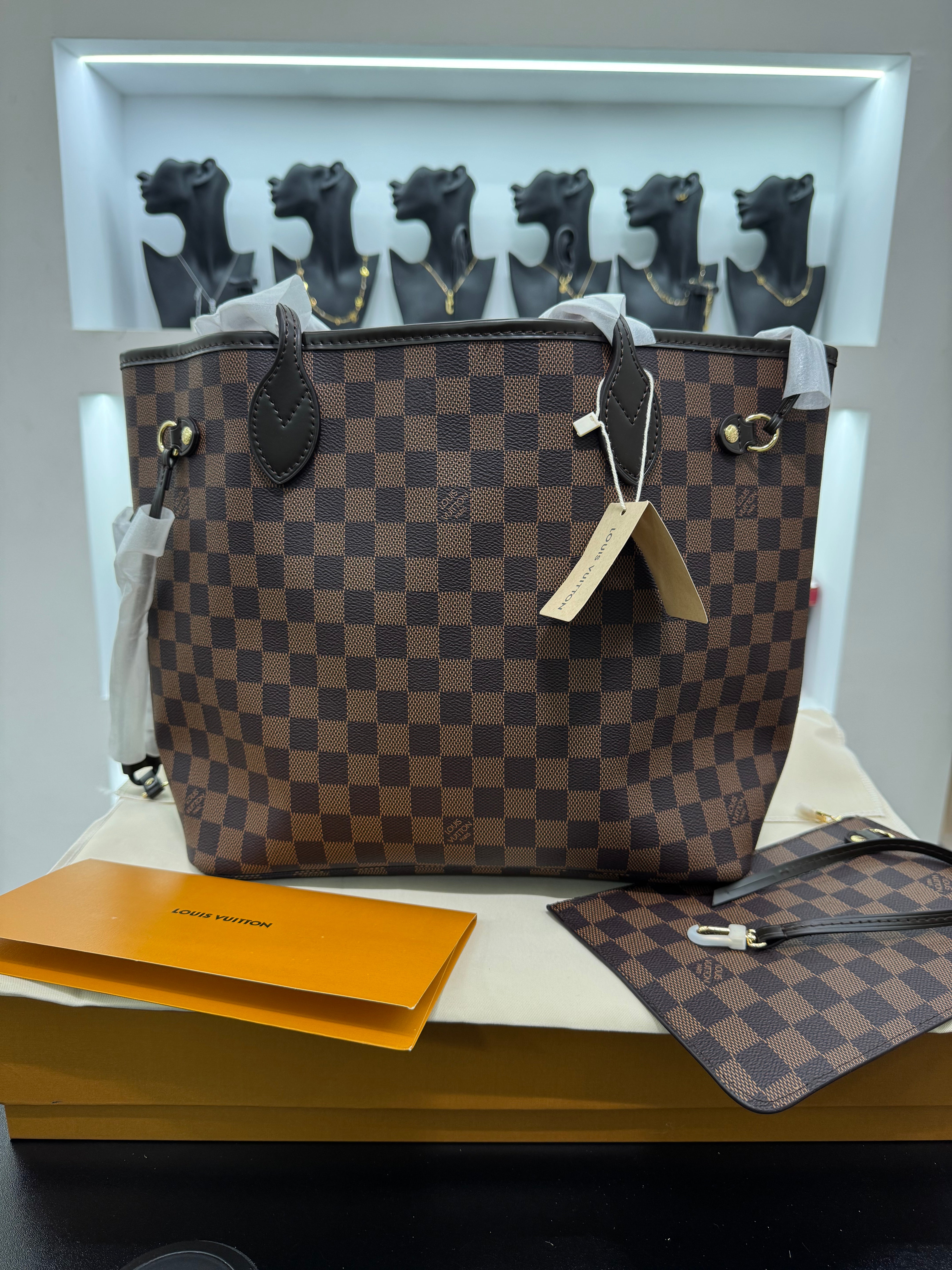 Neverfull MM – Damier Ebene Canvas