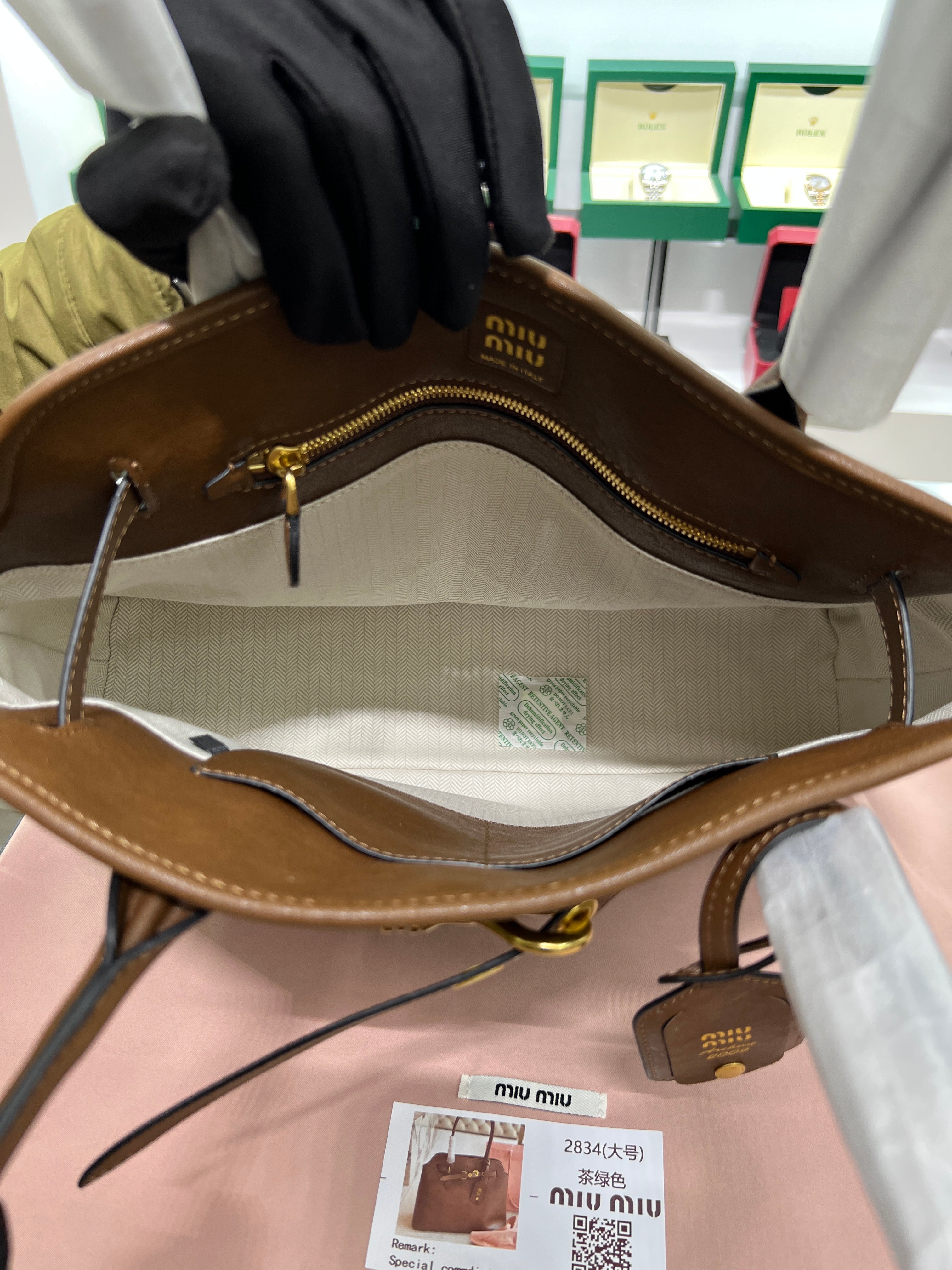 Archive Leather Top-Handle Warm Brown Bag