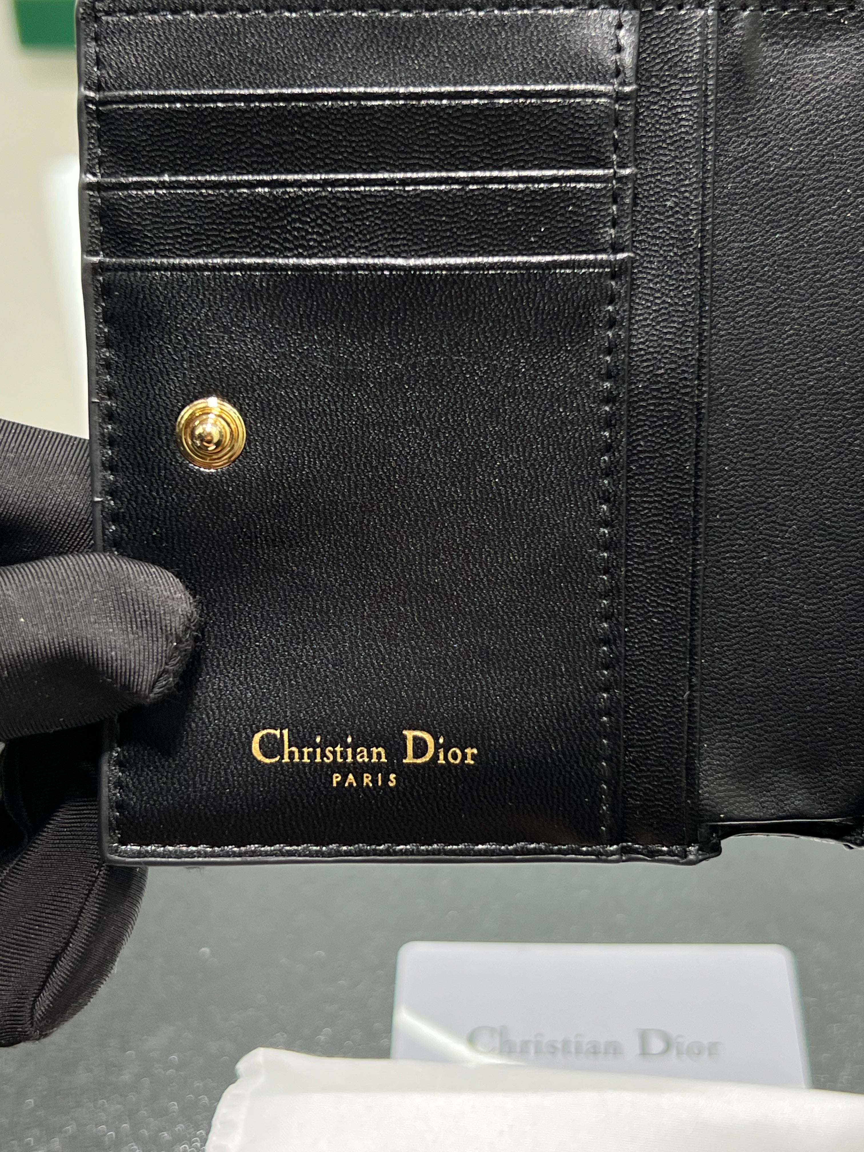 Dior Caro Dahlia Wallet black