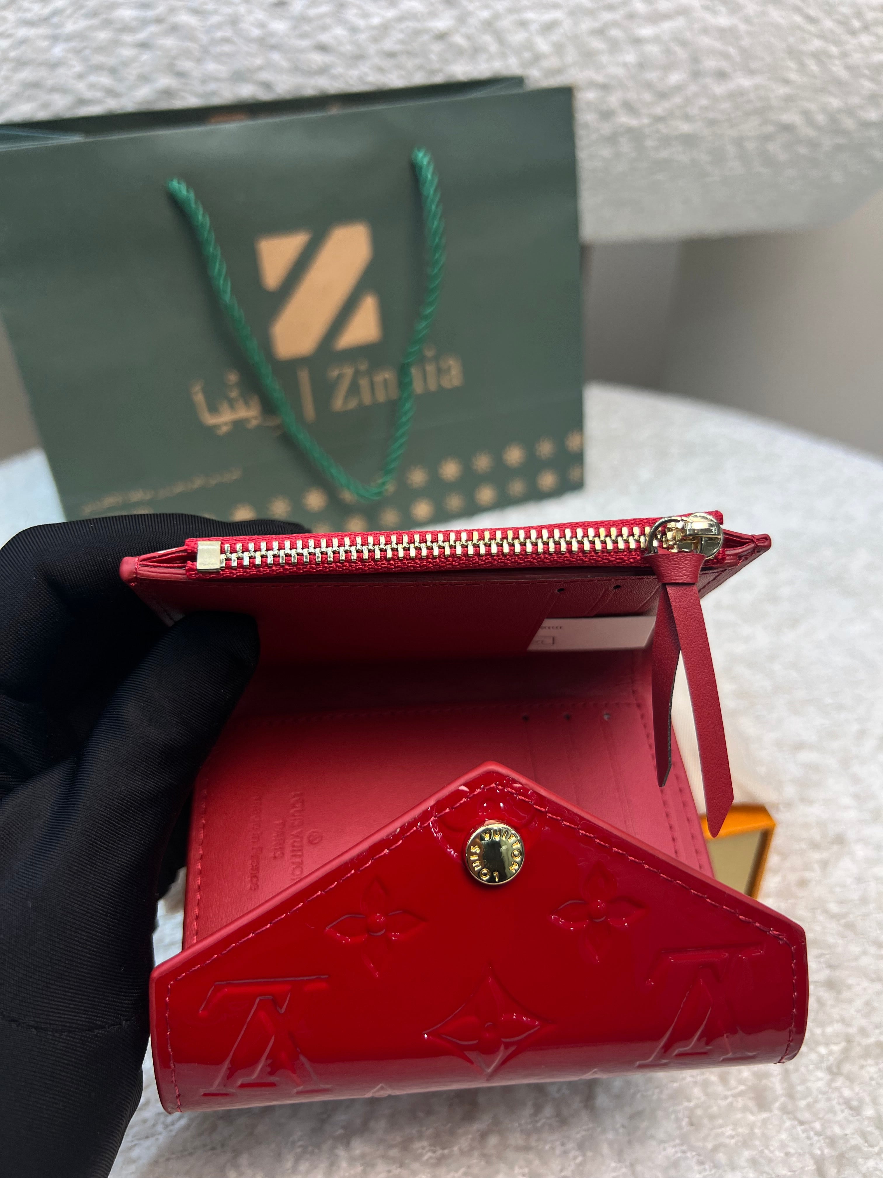 محفظة فيكتورين جلد لامع أحمر Victorine Patent Wallet Red