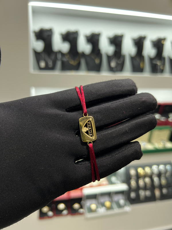 سوار خيط بلوحة مثلثة – برقندي | Cord Bracelet Triangle Plate – Burgundy