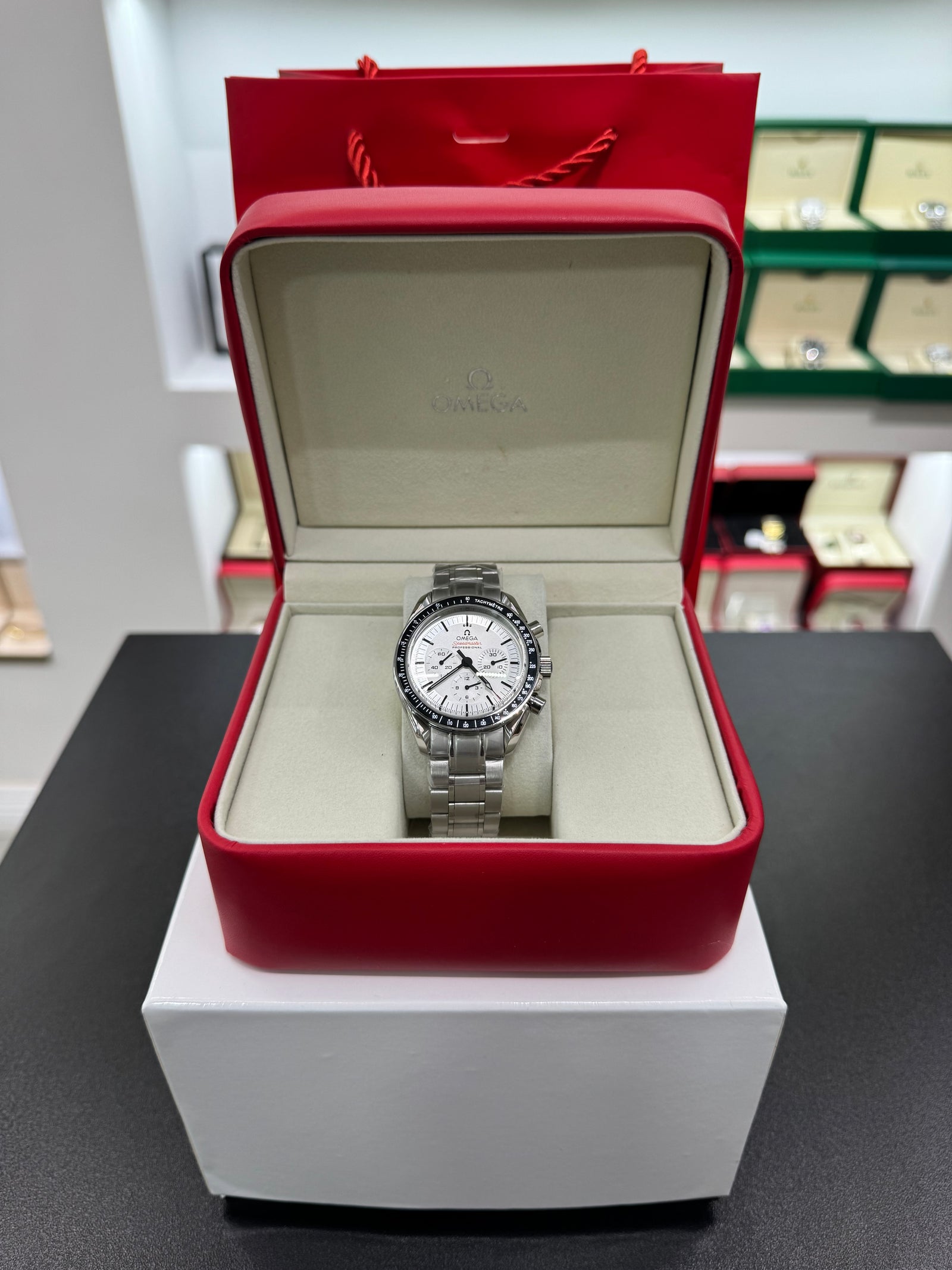 Speedmaster Moonwatch Professional