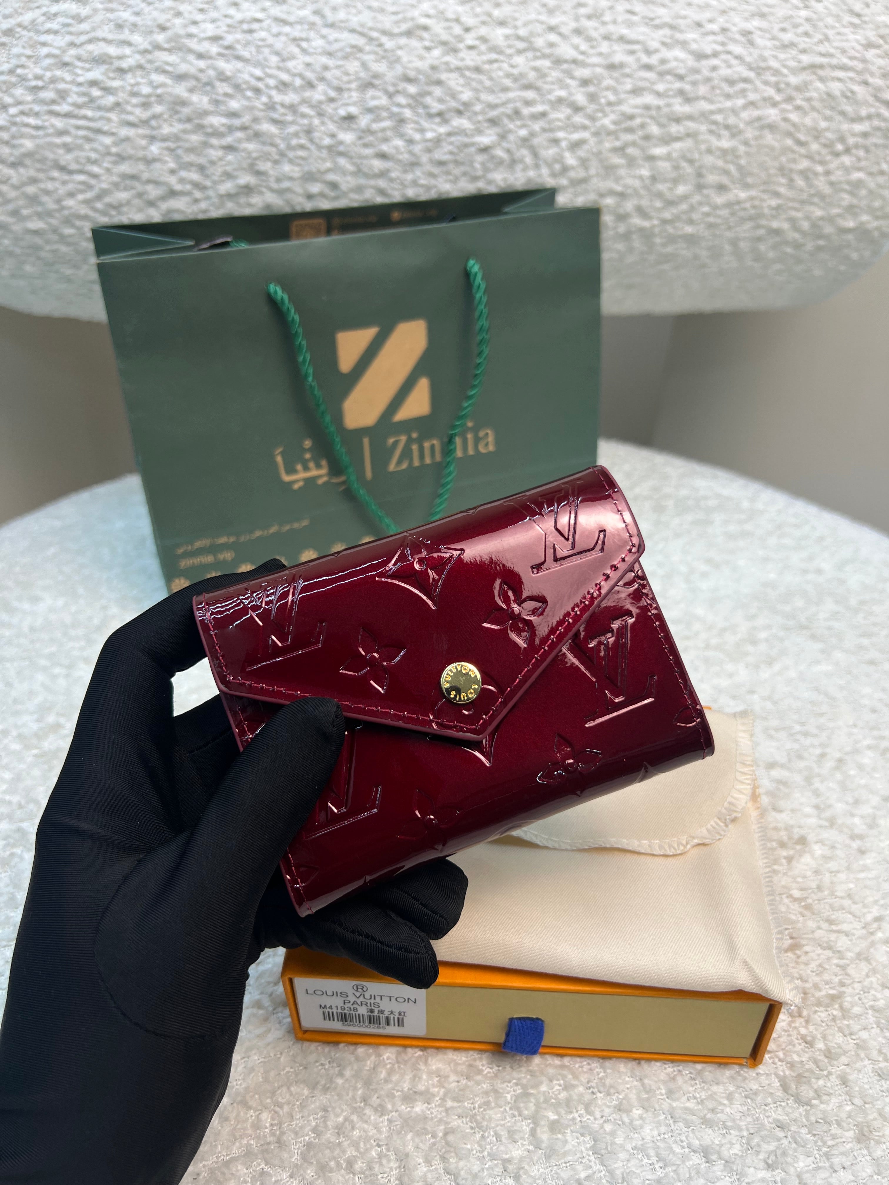 محفظة فيكتورين جلد لامع برقندي  Victorine Patent Wallet Burgundy