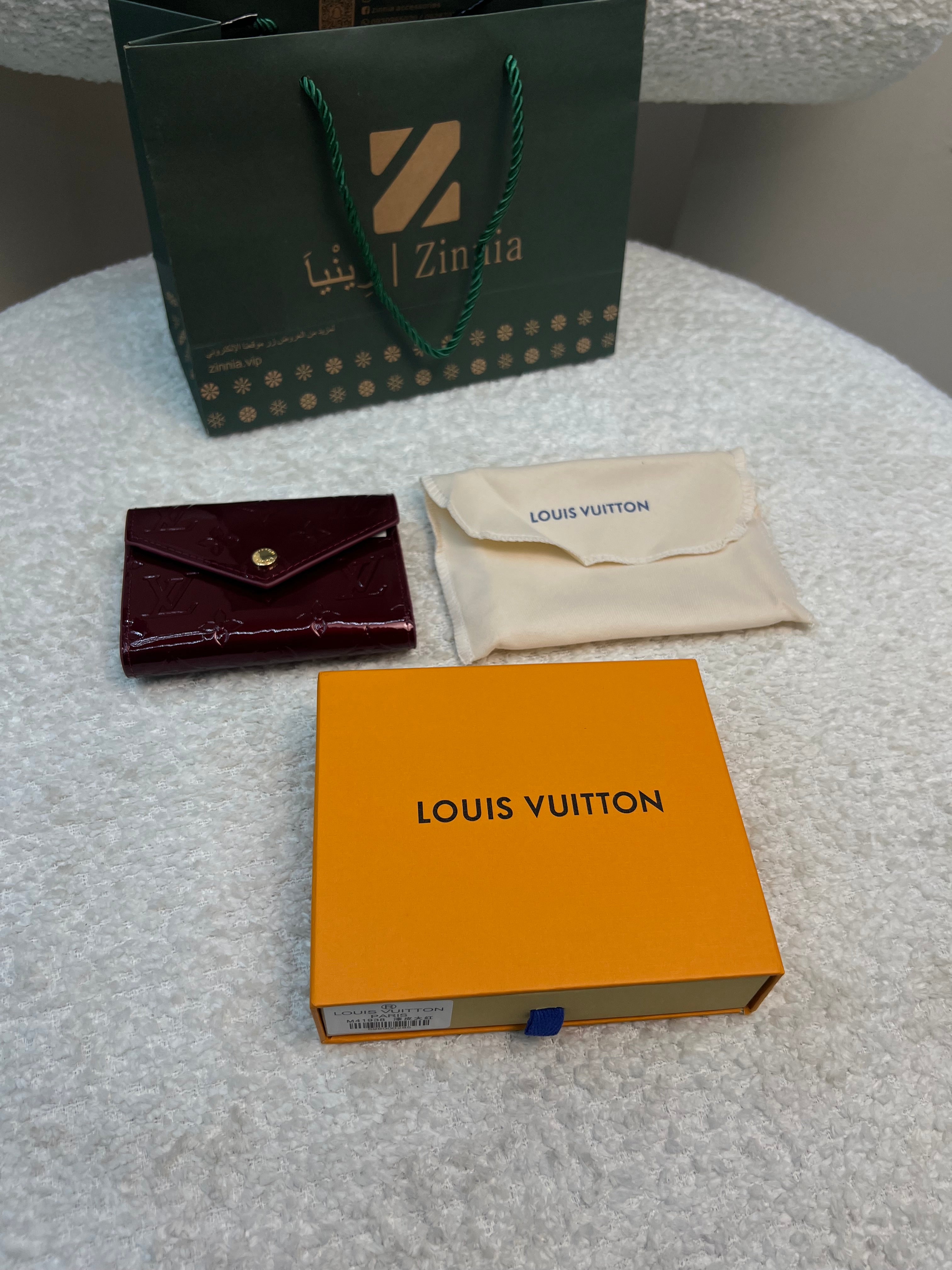 محفظة فيكتورين جلد لامع برقندي  Victorine Patent Wallet Burgundy