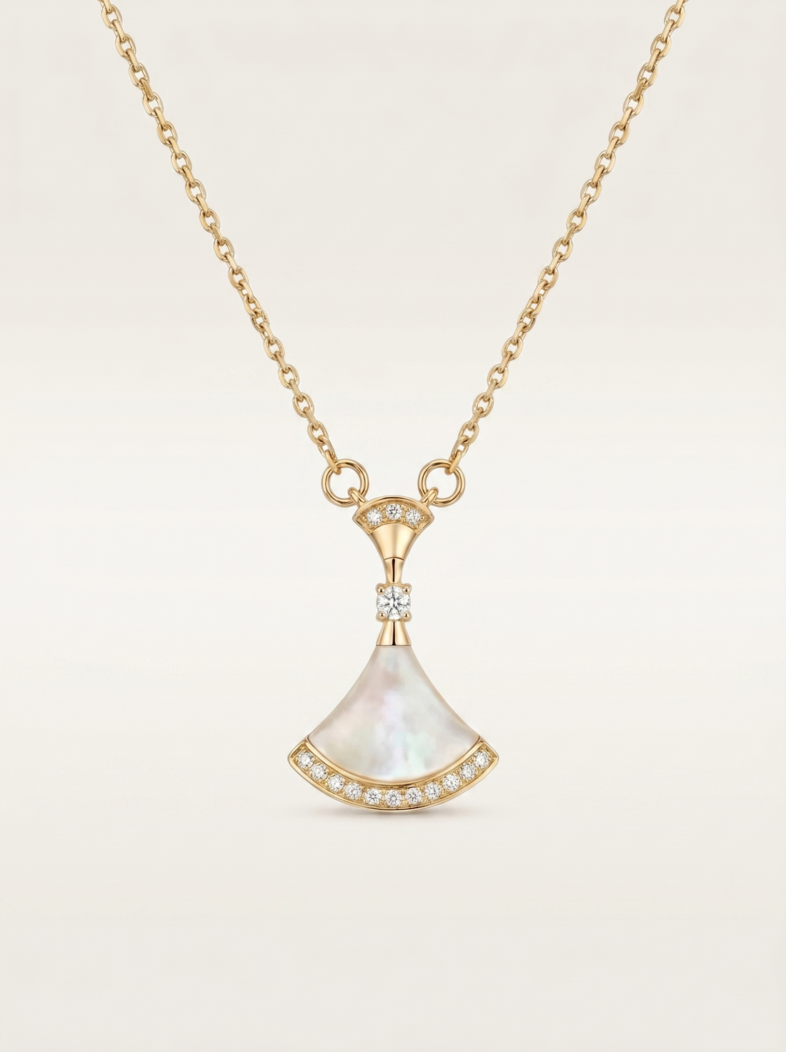 Divas dream necklace